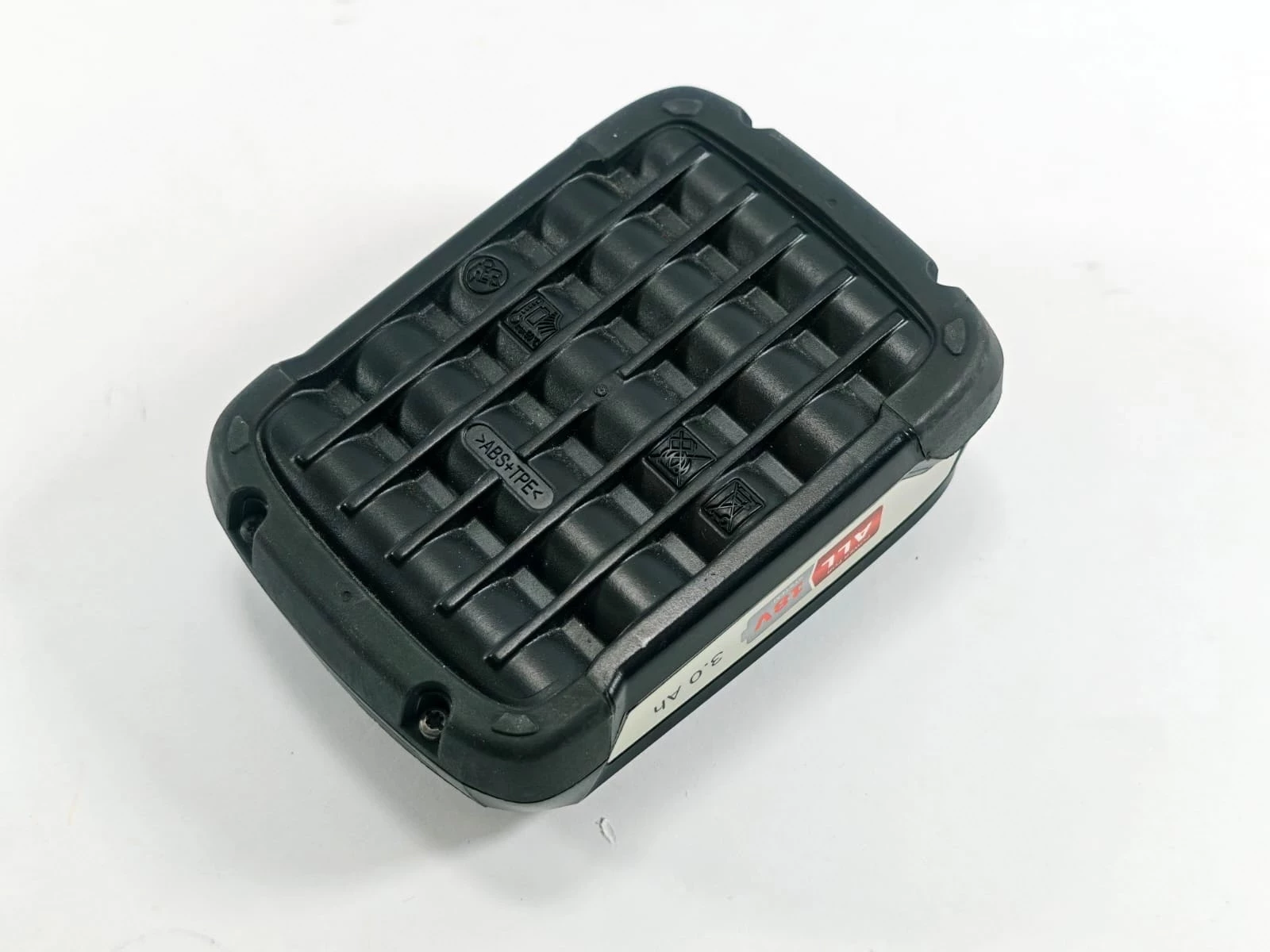 akumulator-bosch-18-v-3-ah-pojemnosc-akumulatora-300