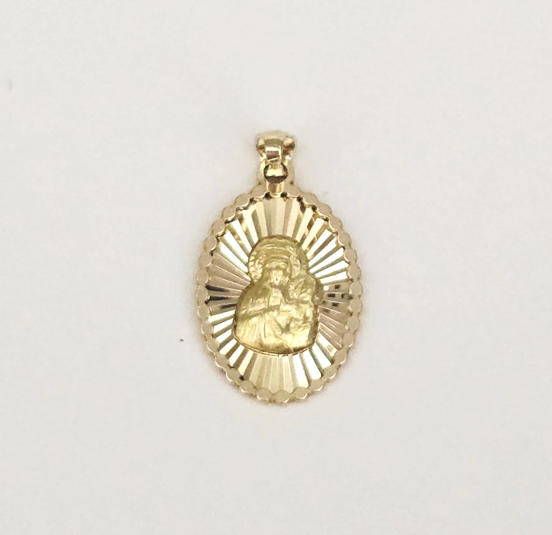 zloty-medalik-matka-boska-p585-088g-daszynskiego-2-ustron