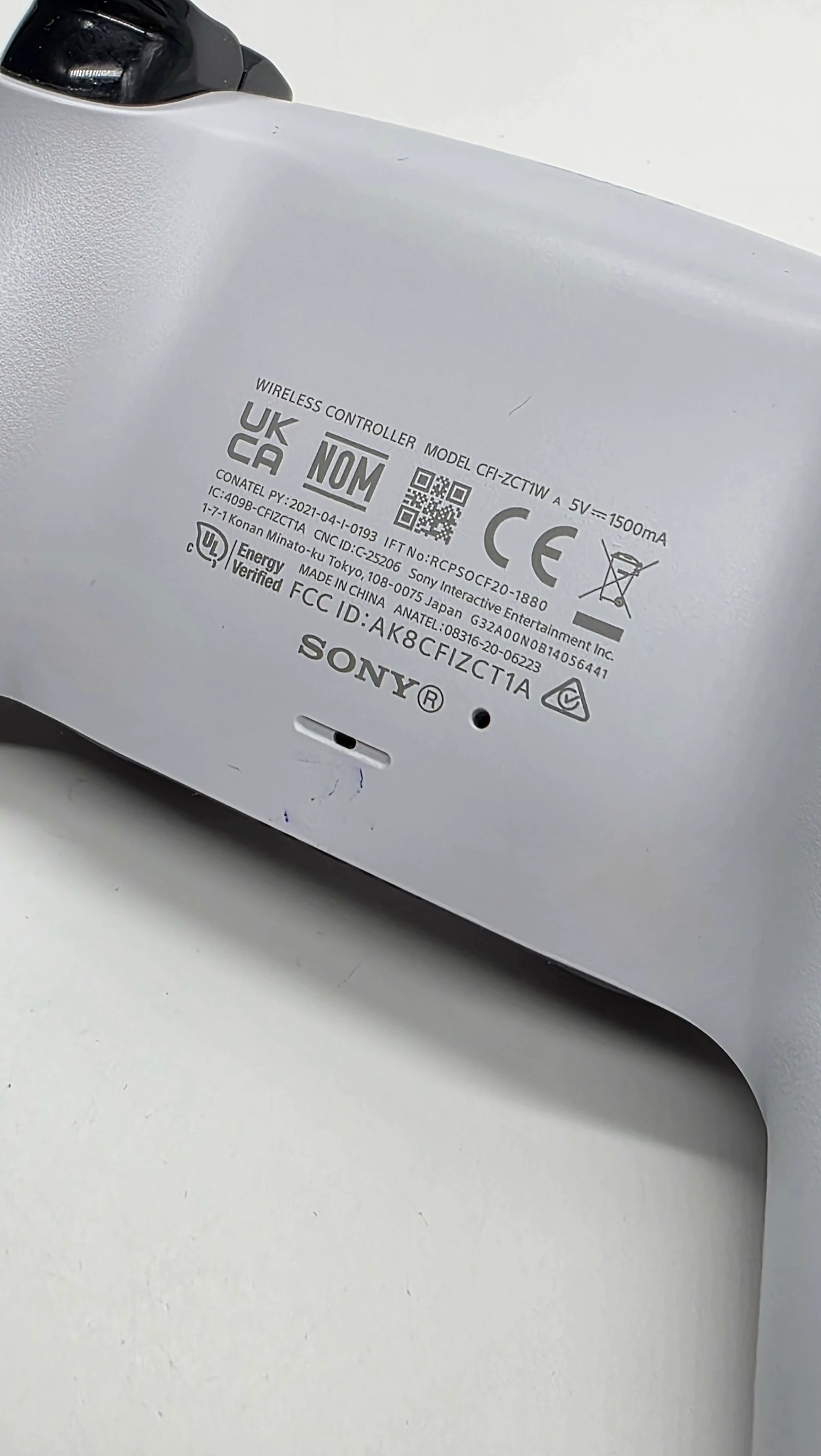 pad-do-konsoli-ps5-kod-producenta-aimcontrollers-custom-pro