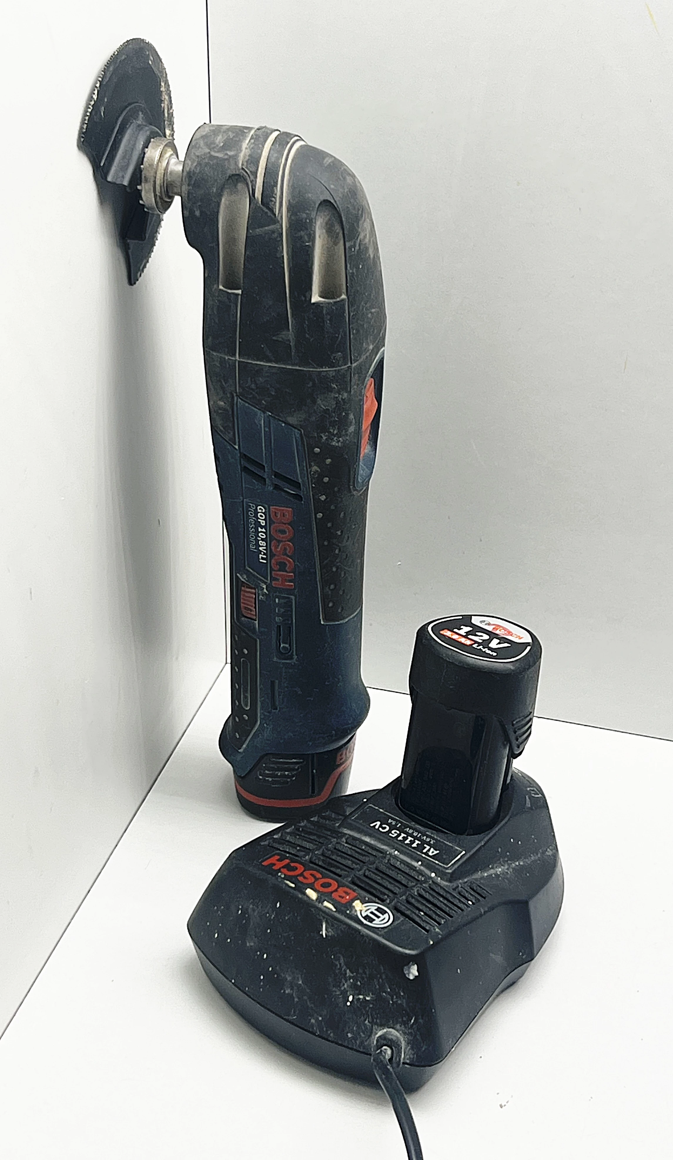 narzedzie-wielofunkcyjne-multitool-18v-bosch-gop-2-aku-i-lad-stan-11323-2