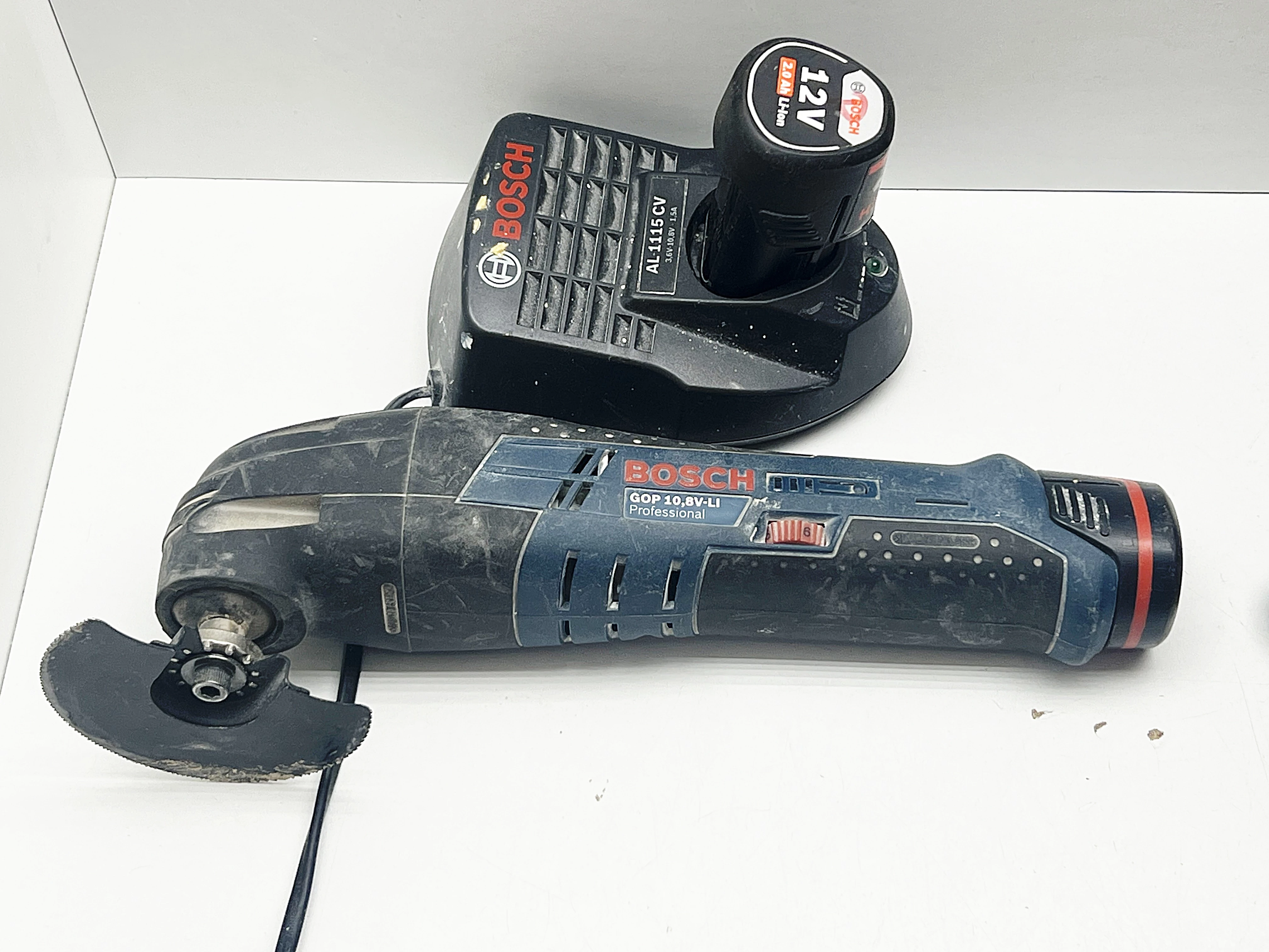 narzedzie-wielofunkcyjne-multitool-18v-bosch-gop-2-aku-i-lad-jednosci-narodowej-45-sj-wroclaw