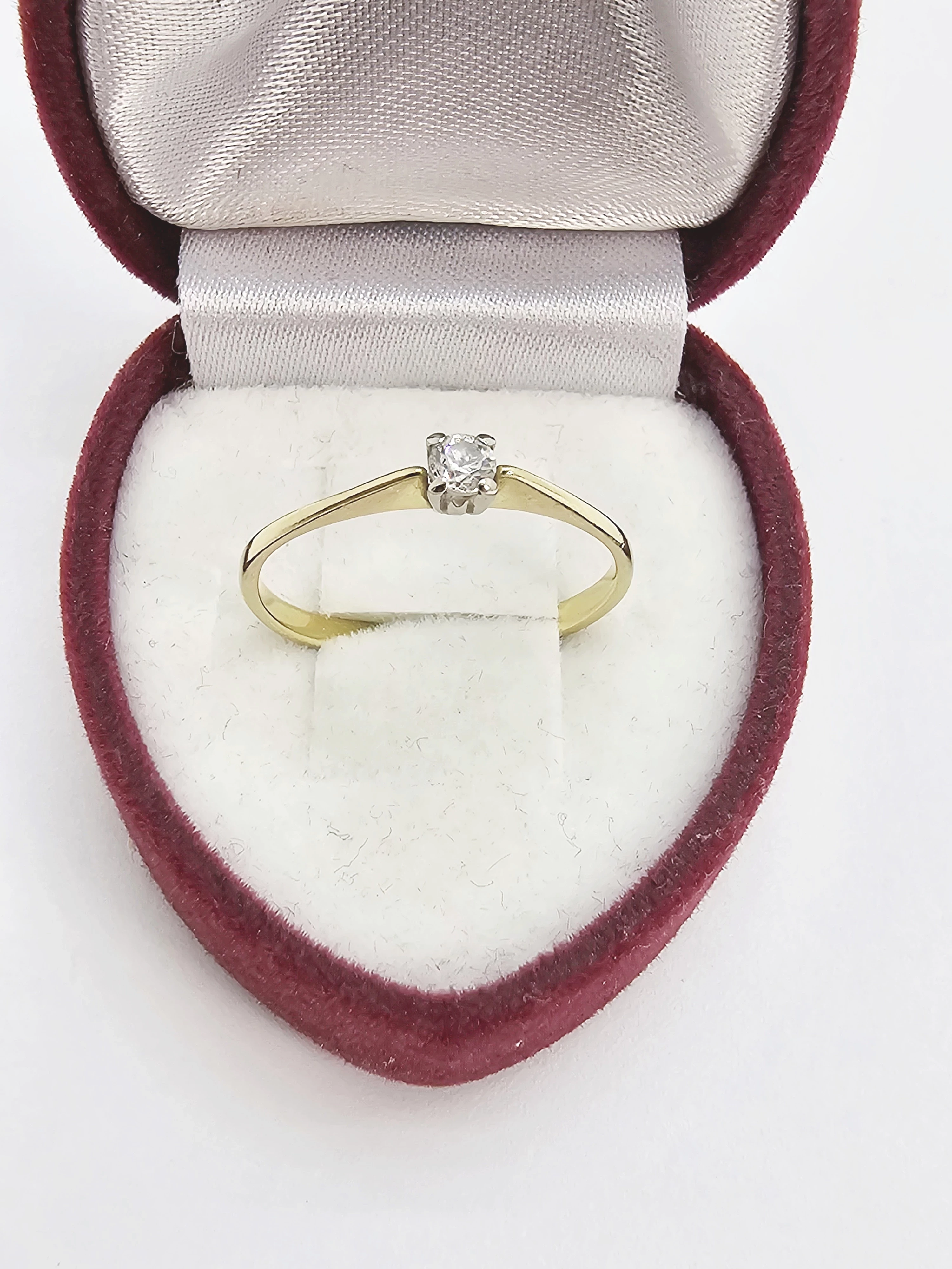 zloty-pierscionek-z-cyrkonia-pr-585-r11-ean-gtin-8000098412619