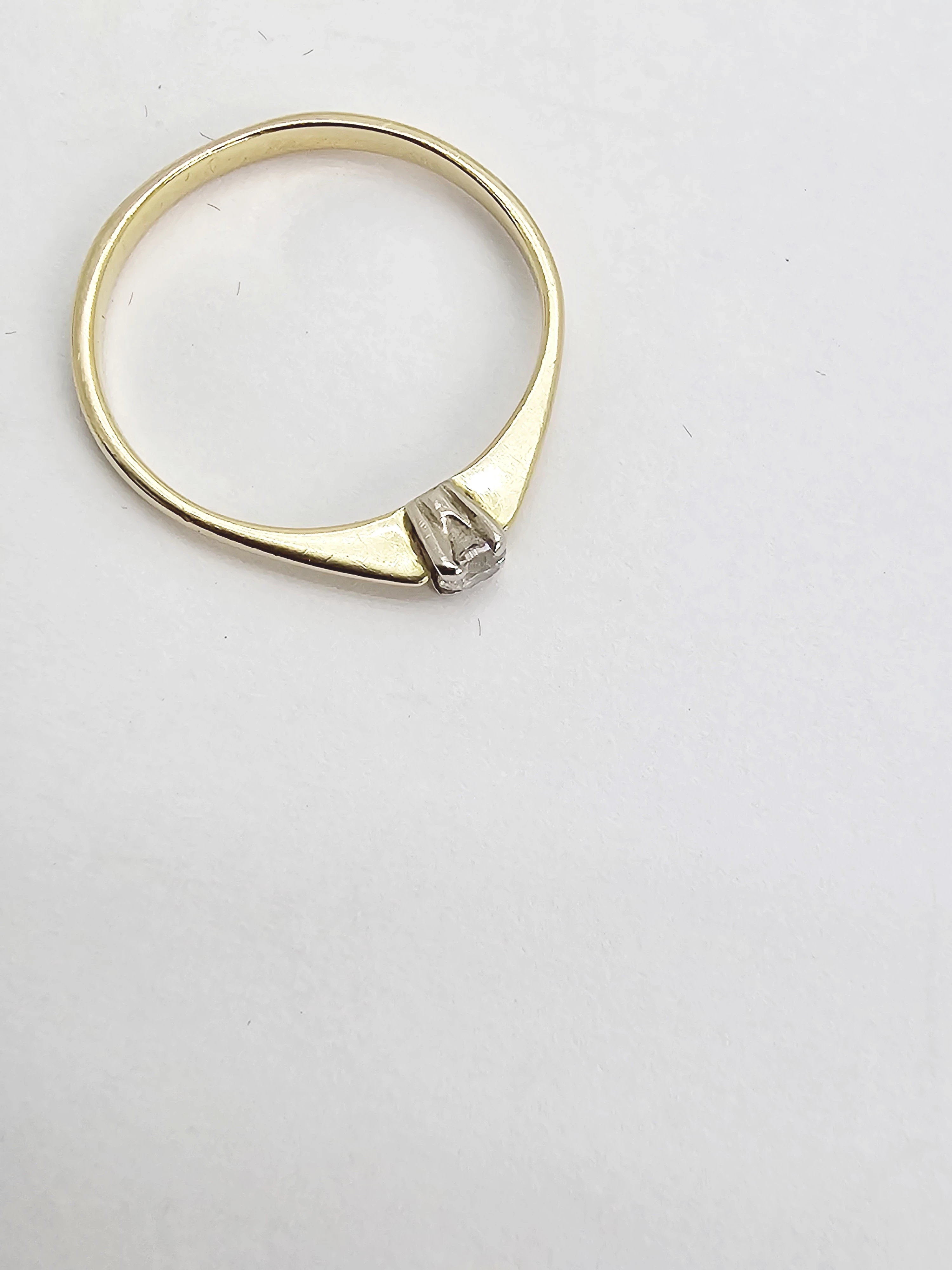 zloty-pierscionek-z-cyrkonia-pr-585-r11-rozmiarsrednica-wew-mm-372-11