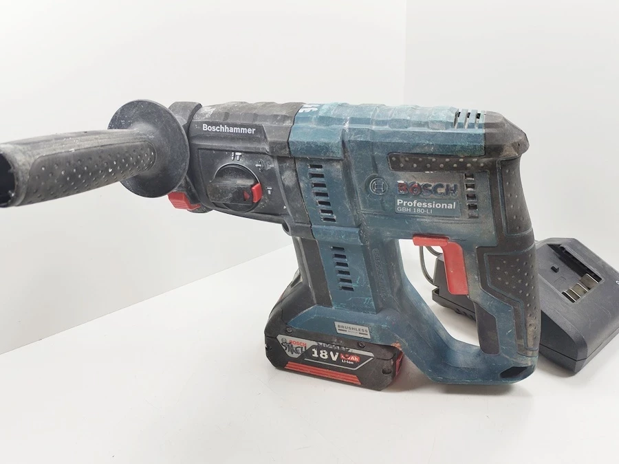 akumulatorowy-mlot-udarowo-obrotowy-bosch-gbh-180-li-stan-11323-2