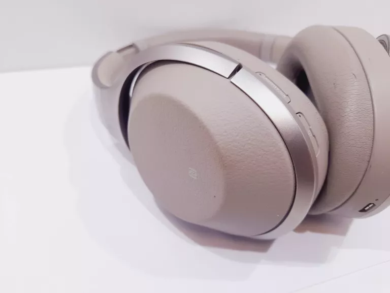 sluchawki-sony-wh-1000xm2-transmisja-sygnalu-203713-217785