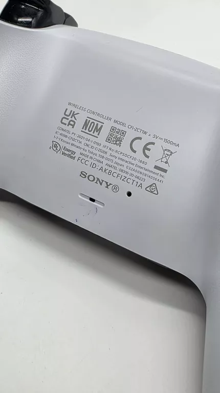 pad-do-konsoli-ps5-kod-producenta-aimcontrollers-custom-pro