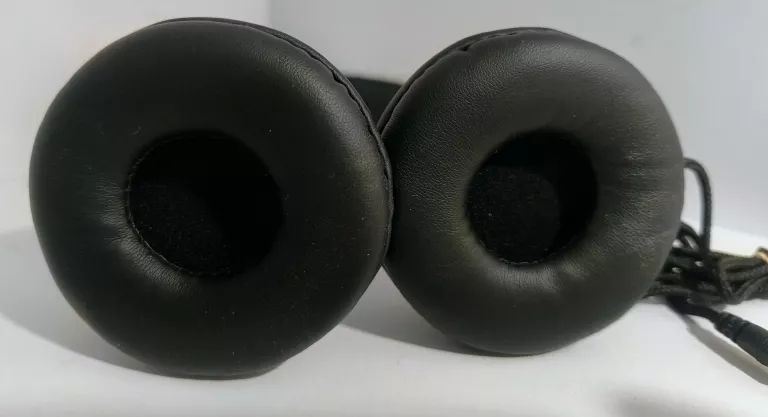 sluchawki-przewodowe-ltc-czarne-stan-11323-2