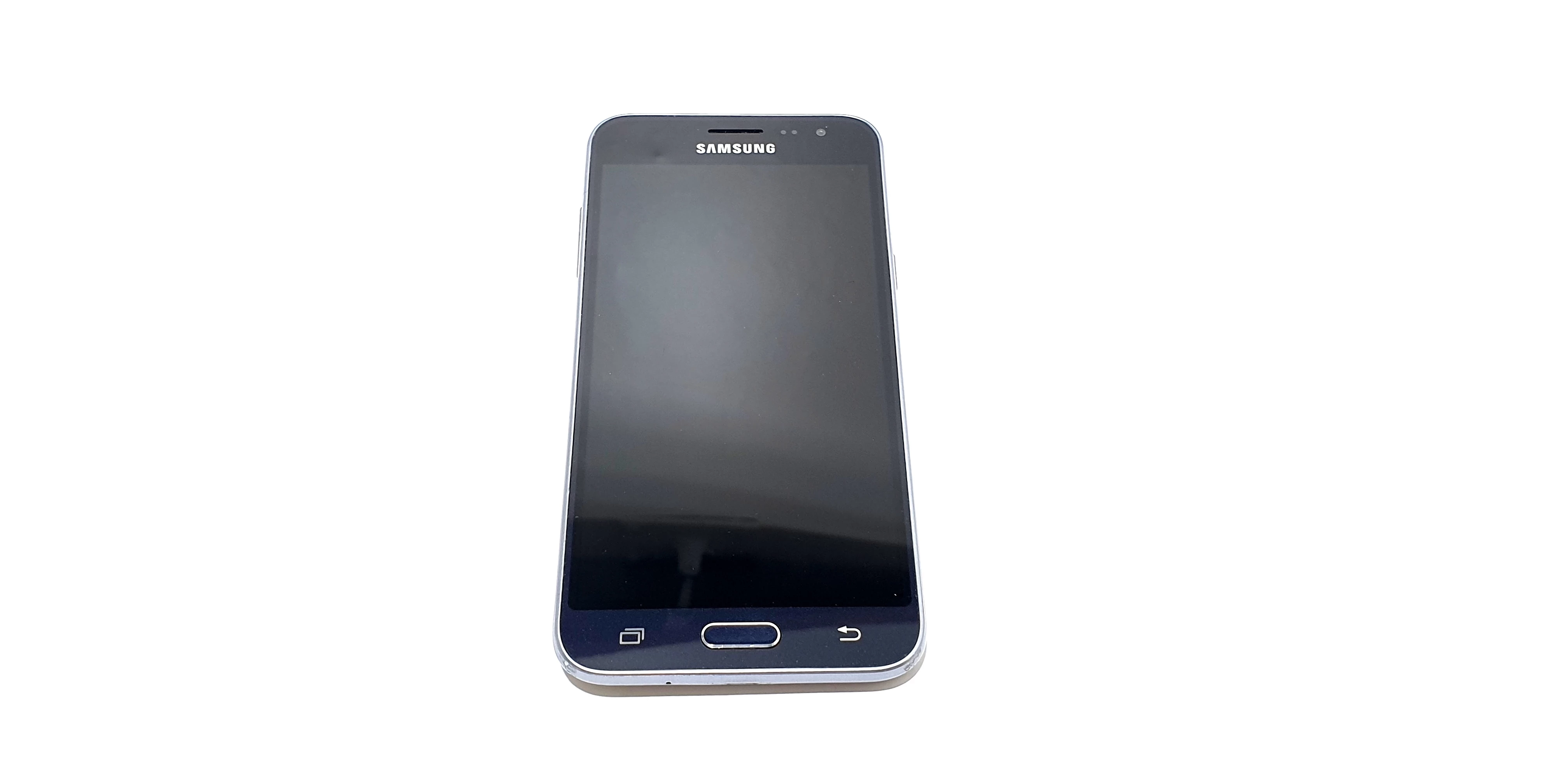 telefon-samsung-galaxy-j3-8gb-przekatna-ekranu-500