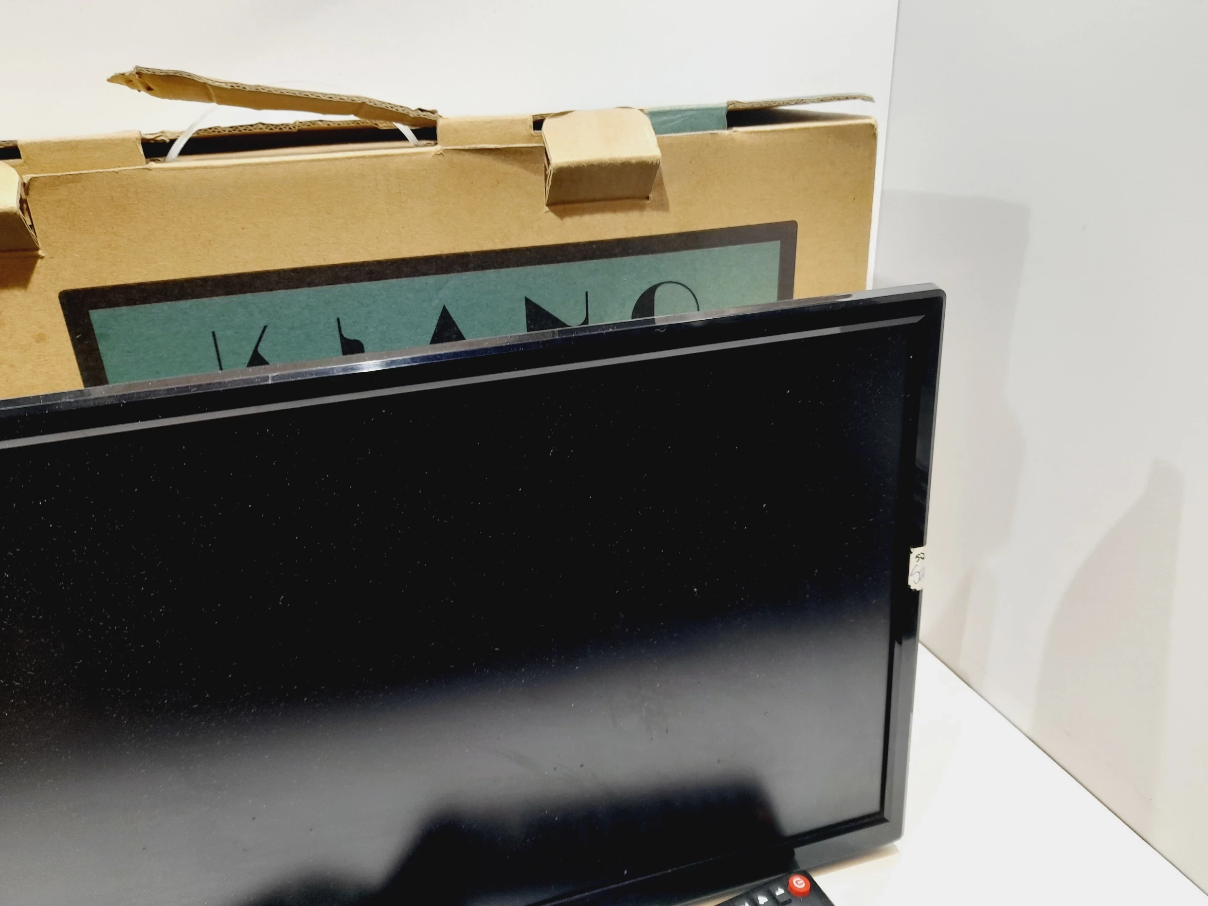 telewizor-kiano-tv-slim-19-travel-ean-gtin-5901821999519