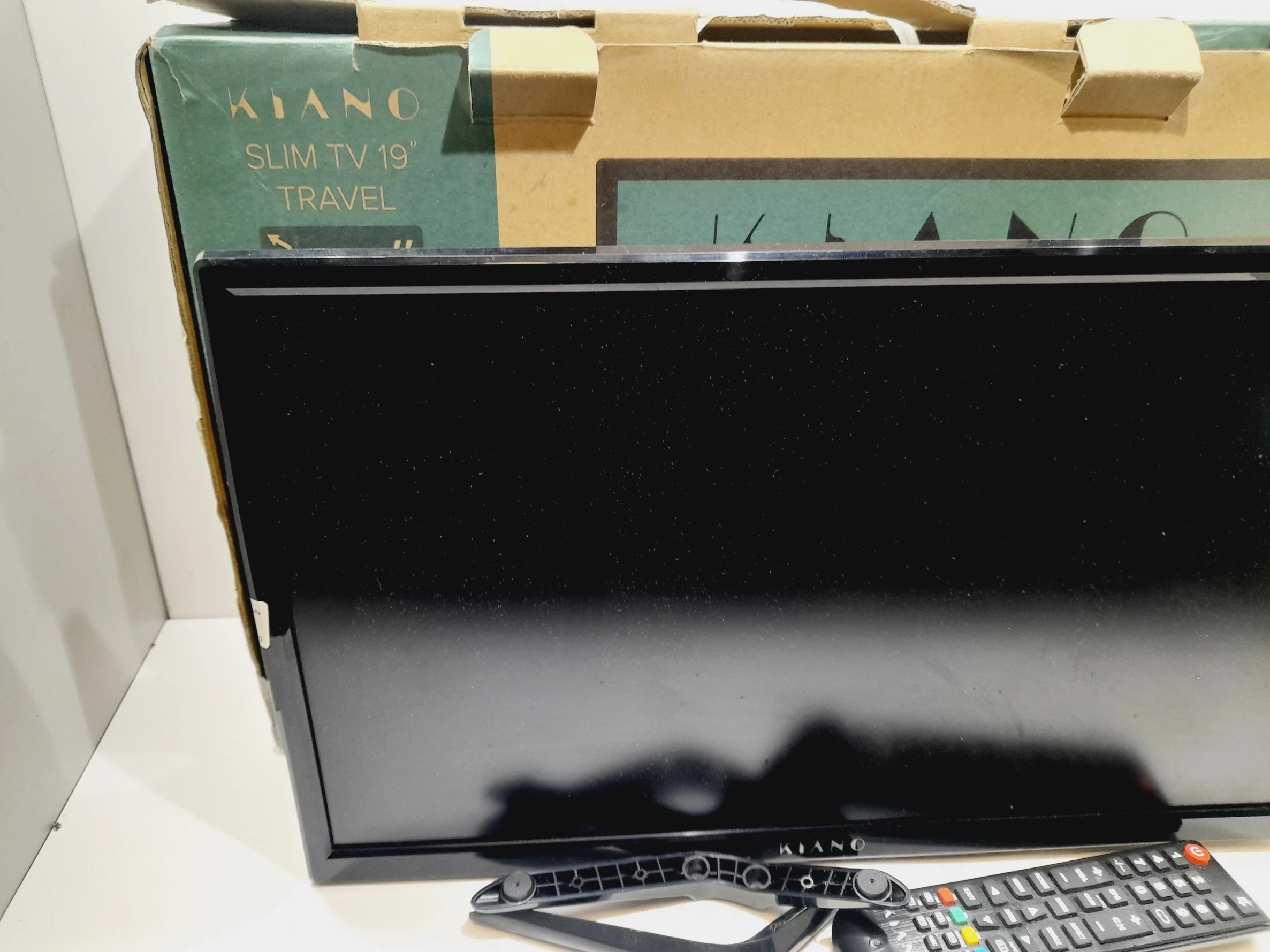 telewizor-kiano-tv-slim-19-travel-stan-11323-2