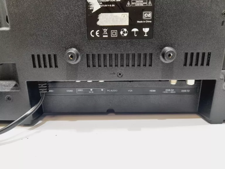 telewizor-kiano-tv-slim-19-travel-przekatna-ekranu-cale-1900