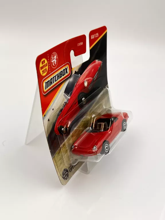 matchbox-resorak-autko-alfa-romeo-duetto-ean-gtin-027084086263