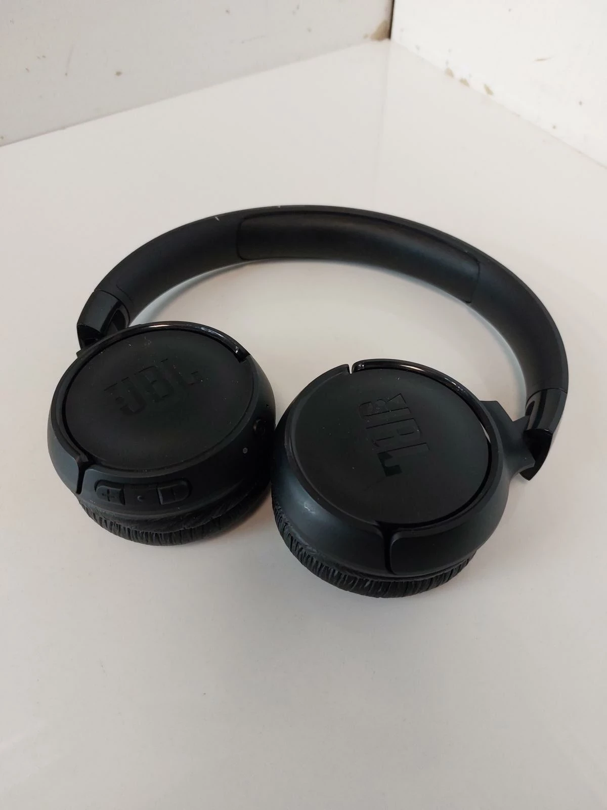 sluchawki-jbl-520-bt-stan-11323-2