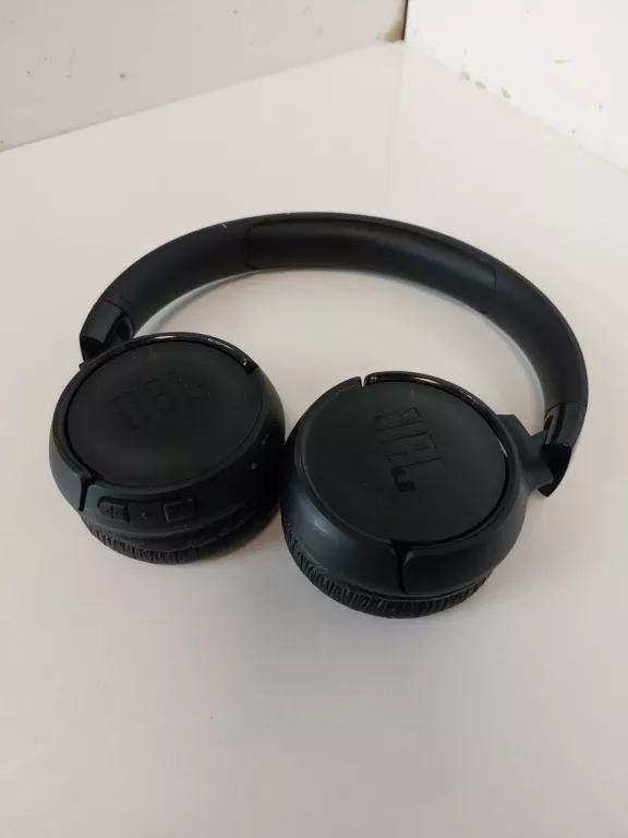 sluchawki-jbl-520-bt-stan-11323-2