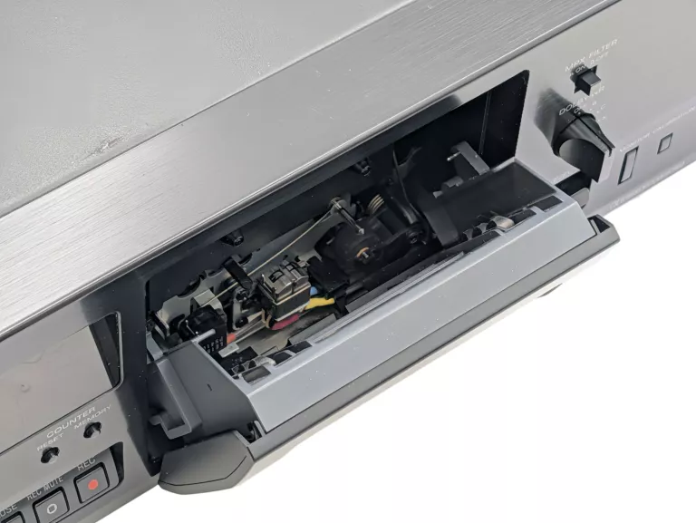 magnetofon-kasetowy-3-glowicowy-deck-sony-tc-k561s-dolby-s-model-tc-k561s