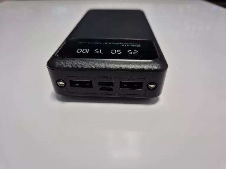 powerbank-hinne-20000mah-21a-5v-pojemnosc-akumulatora-20000