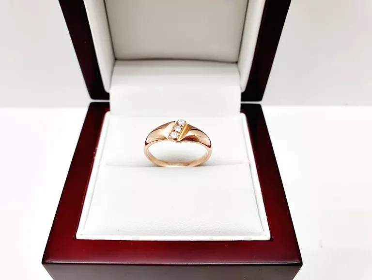 delikatny-elegancki-zloty-pierscionek-z-cyrkoniami-p585-14ct-202g-r12-stan-11323-2