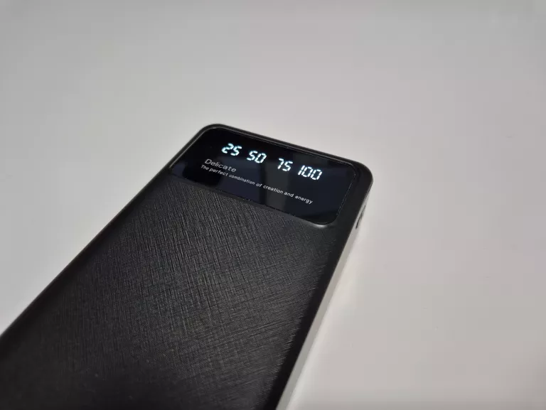 powerbank-hinne-20000mah-21a-5v-typ-akumulatora-210258-242098