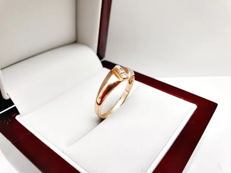 delikatny-elegancki-zloty-pierscionek-z-cyrkoniami-p585-14ct-202g-r12-kamien-17088-128