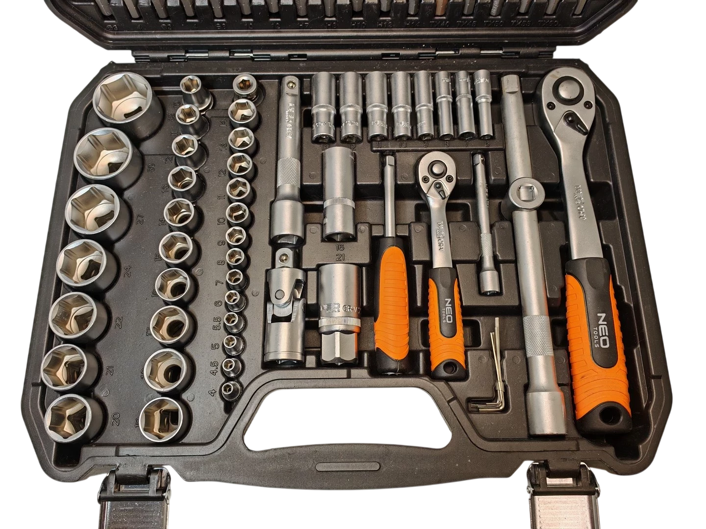 zestaw-narzedzi-neo-tools-110-elementow-stan-11323-2