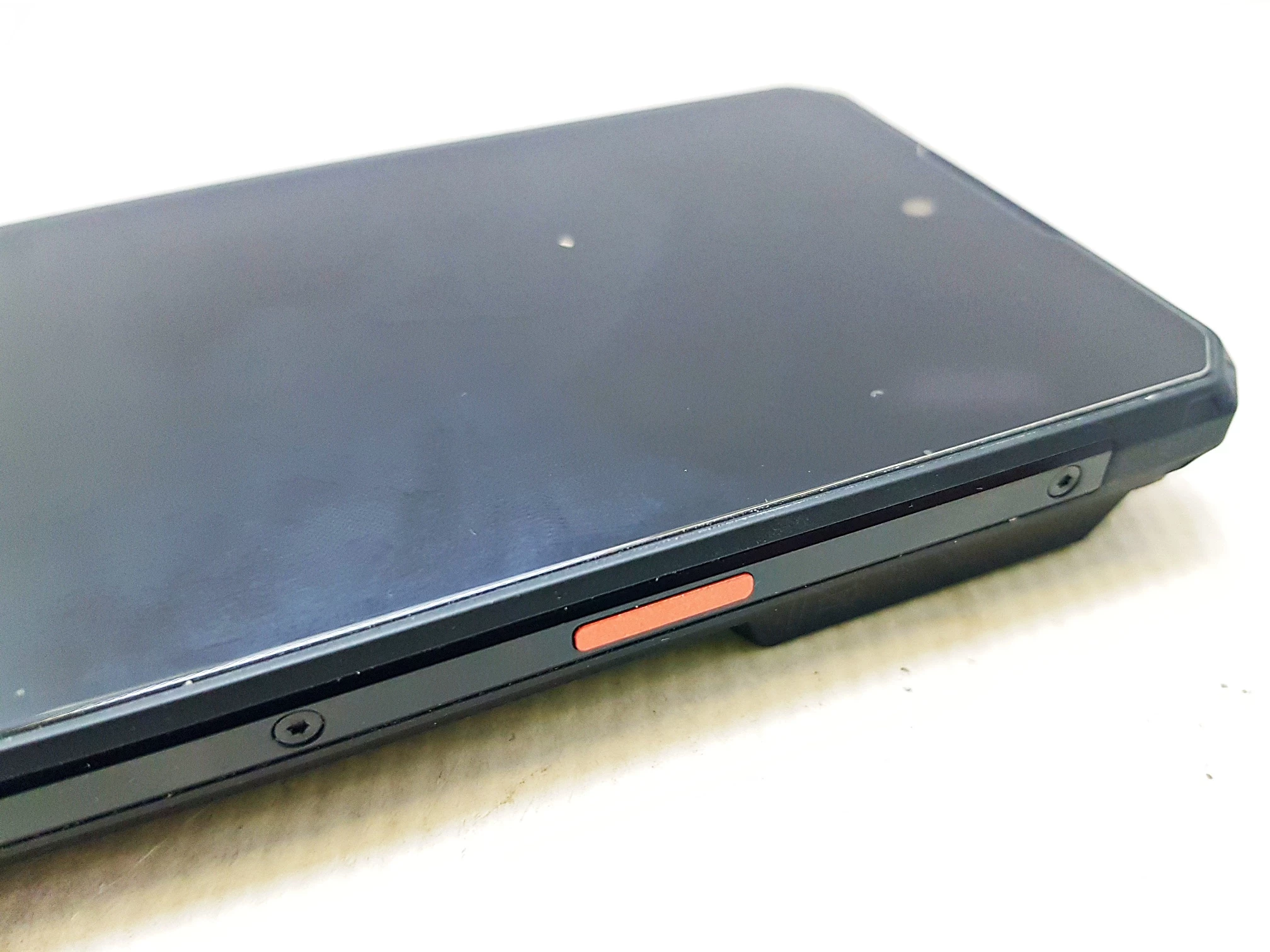 telefon-iiif150-b3-w-pud-bs-ds-2568-dz-220825r-stan-11323-2