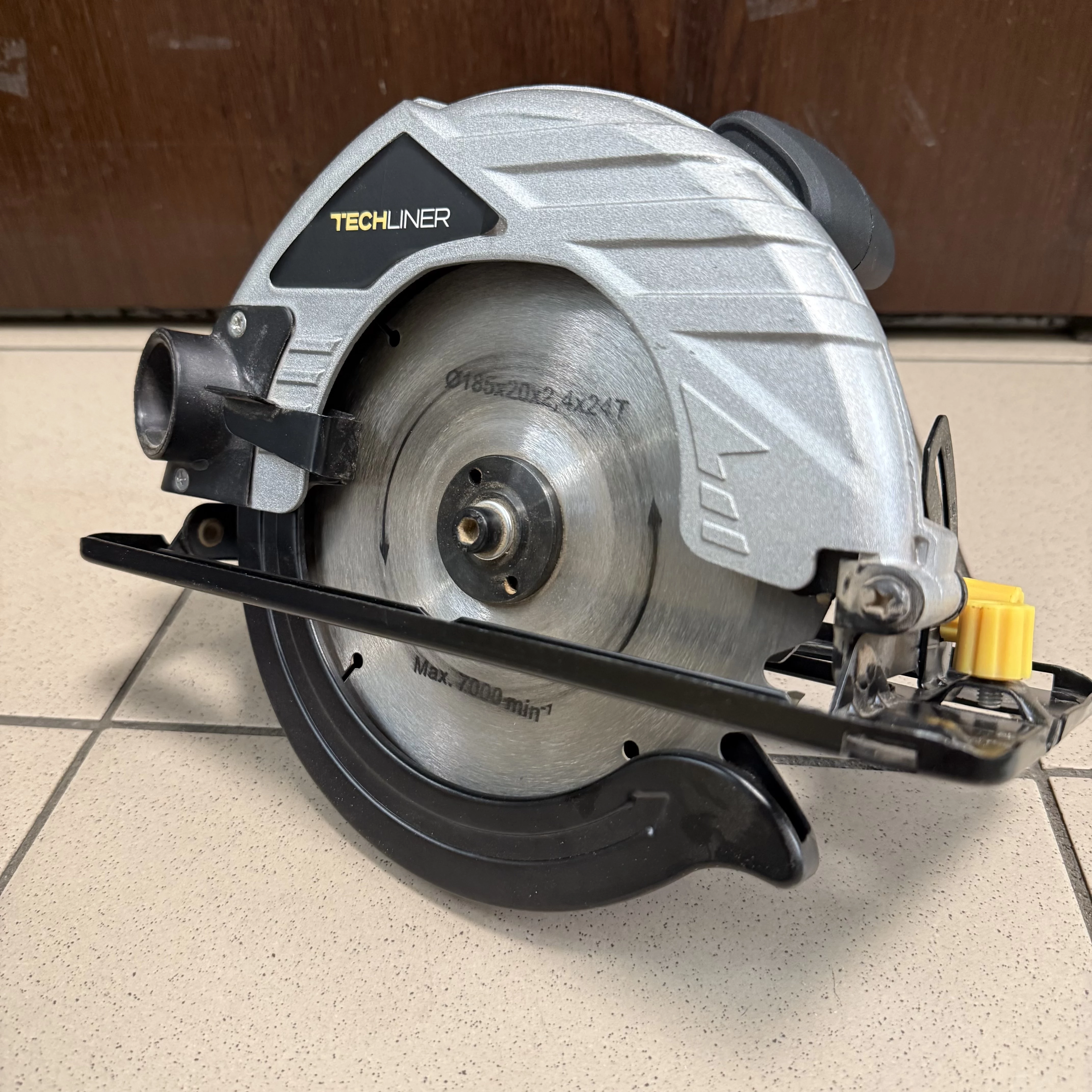 pilarka-tarczowa-techliner-tg185a-1200w-marka-248811-958954