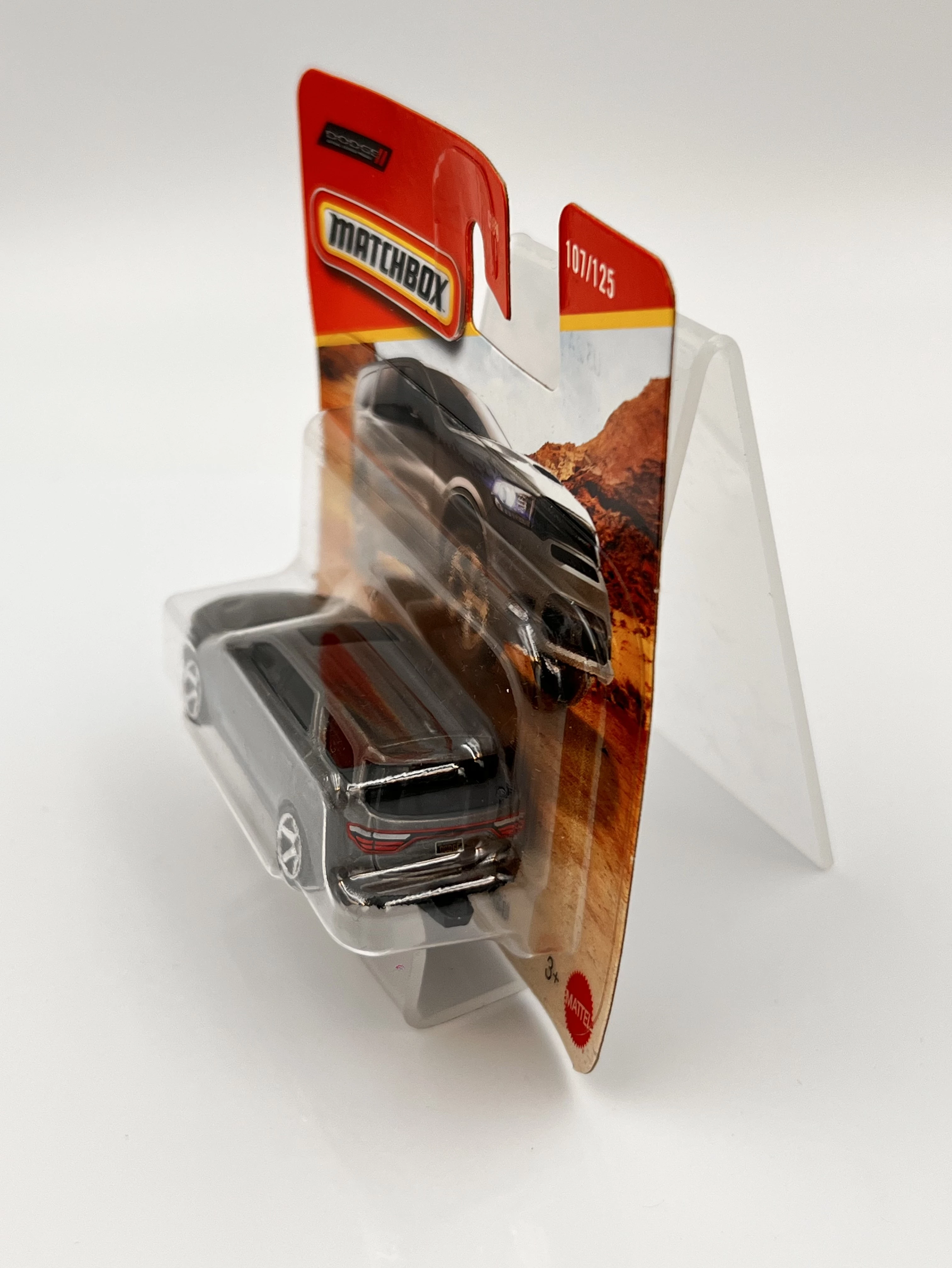 matchbox-resorak-autko-dodge-durango-2018-stan-11323-2