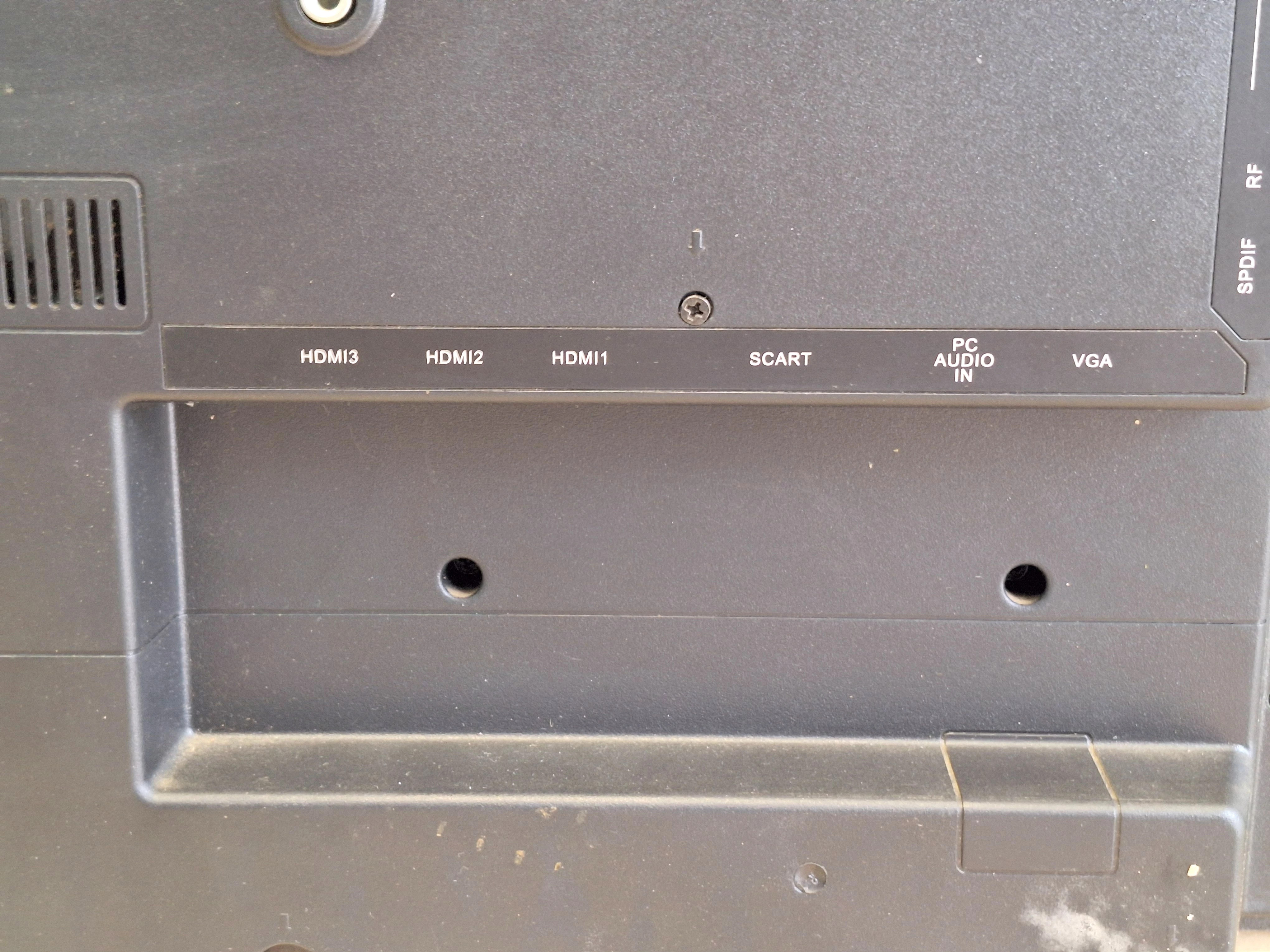 telewizor-manta-led4004-kod-producenta-led4004