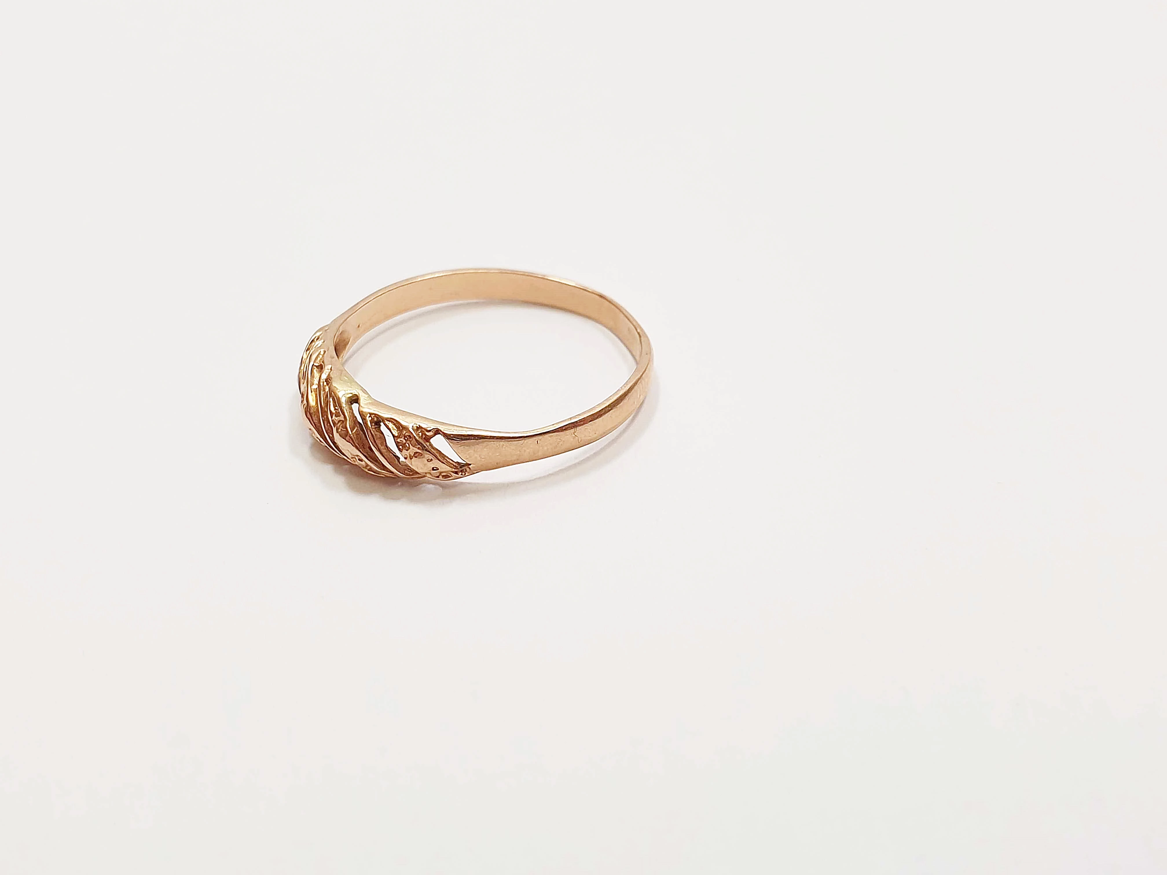 zloty-pierscionek-585-132-g-r-14-rodzaj-2205-2