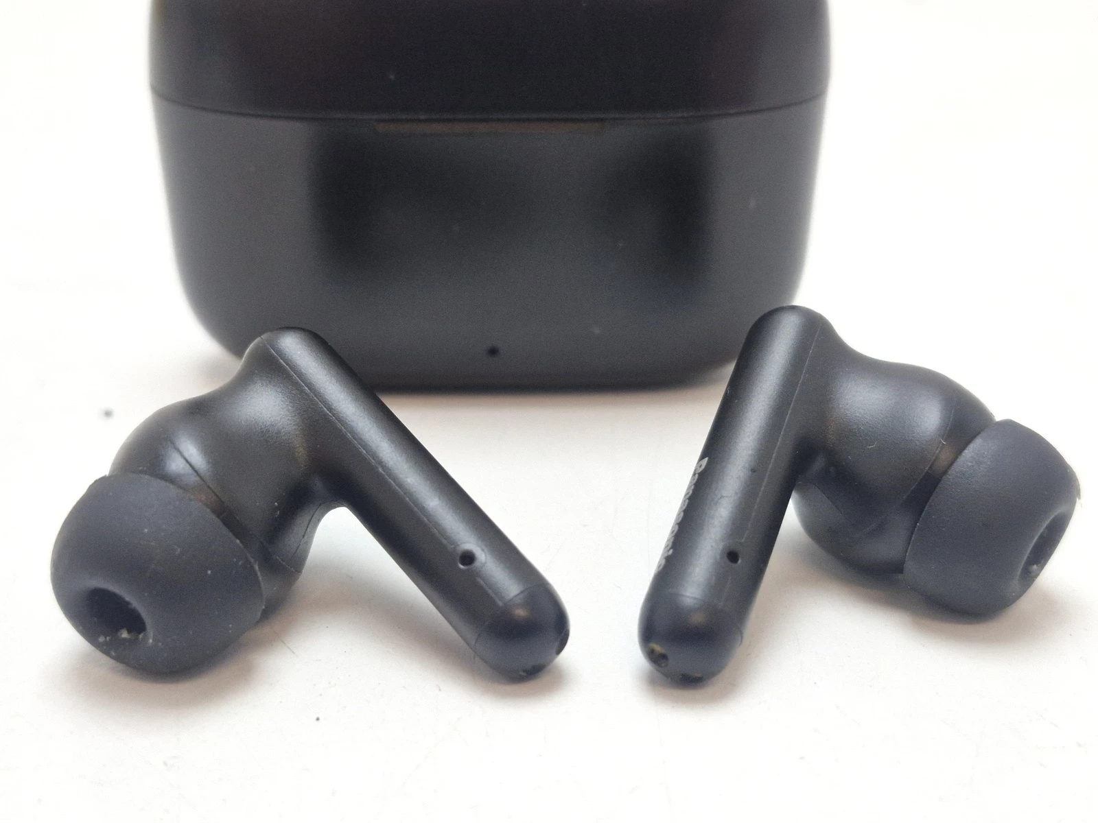 sluchawki-bezprzewodowe-douszne-panasonic-rz-b100w-ean-gtin-5025232920815