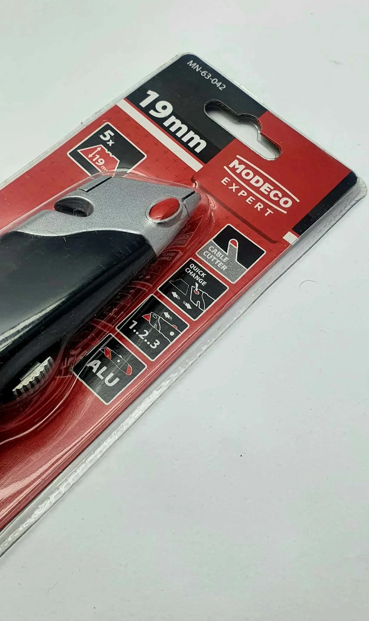 modeco-noz-metalowy-na-ostrza-trapezowe-19mm-ean-gtin-5906675038193