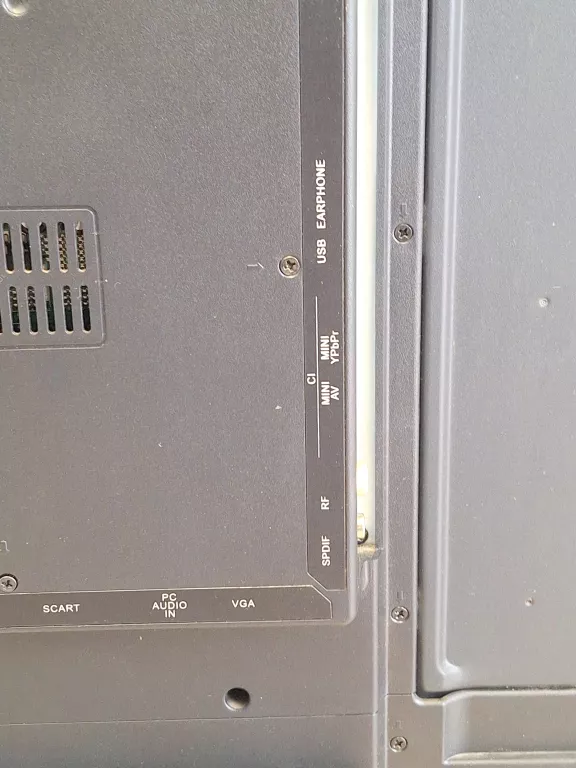 telewizor-manta-led4004-typ-telewizora-211486-250142