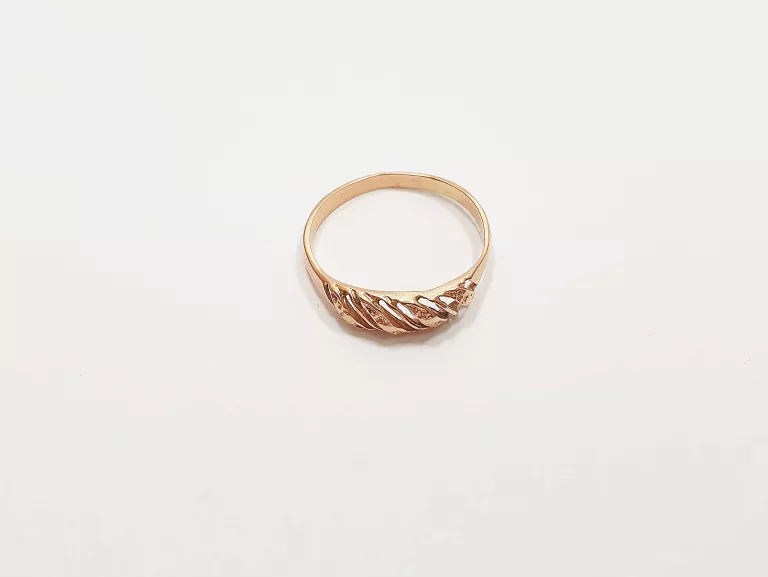 zloty-pierscionek-585-132-g-r-14-stan-11323-2