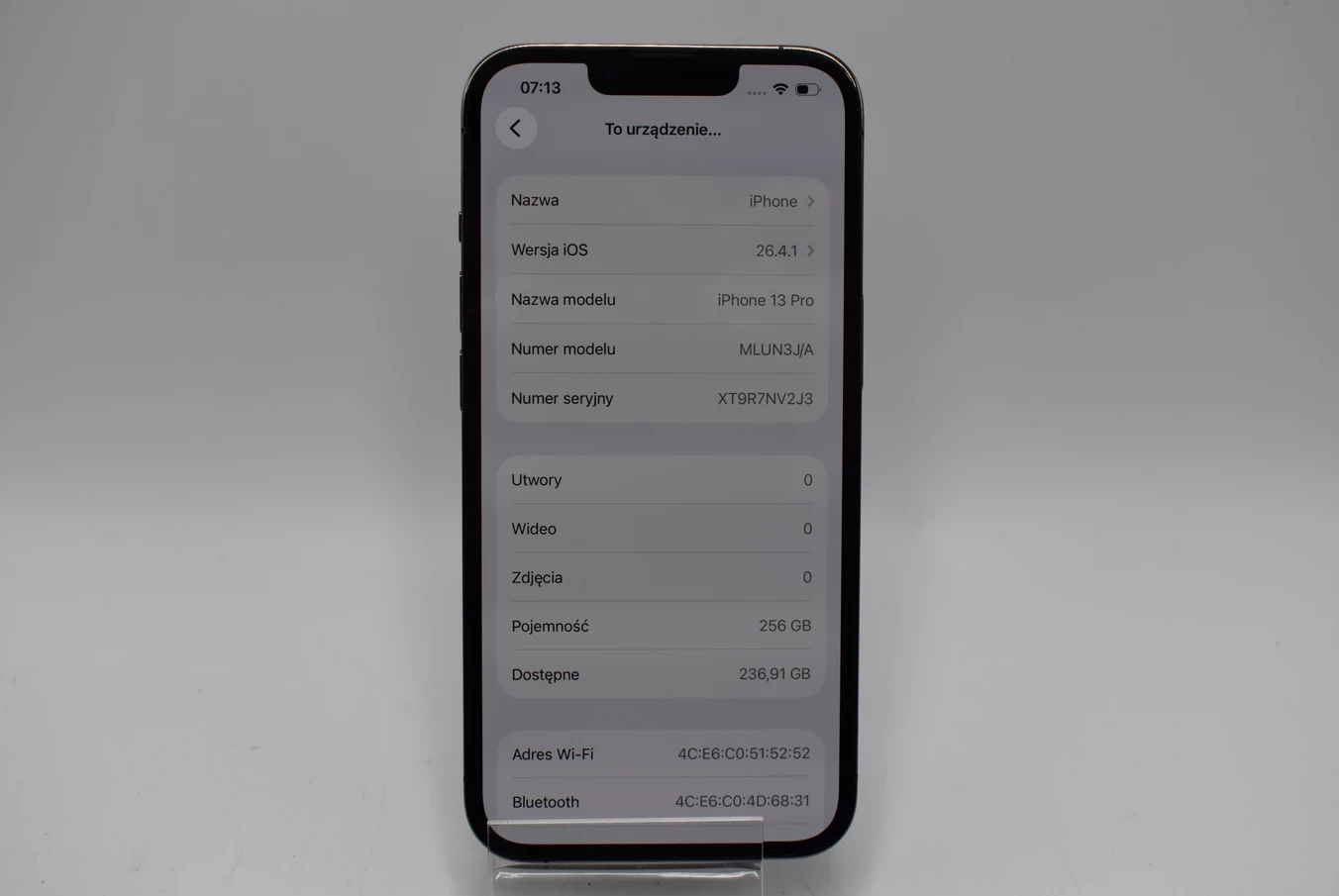 telefon-iphone-13-pro-256gb-88-kondycji-czarny-przekatna-ekranu-610