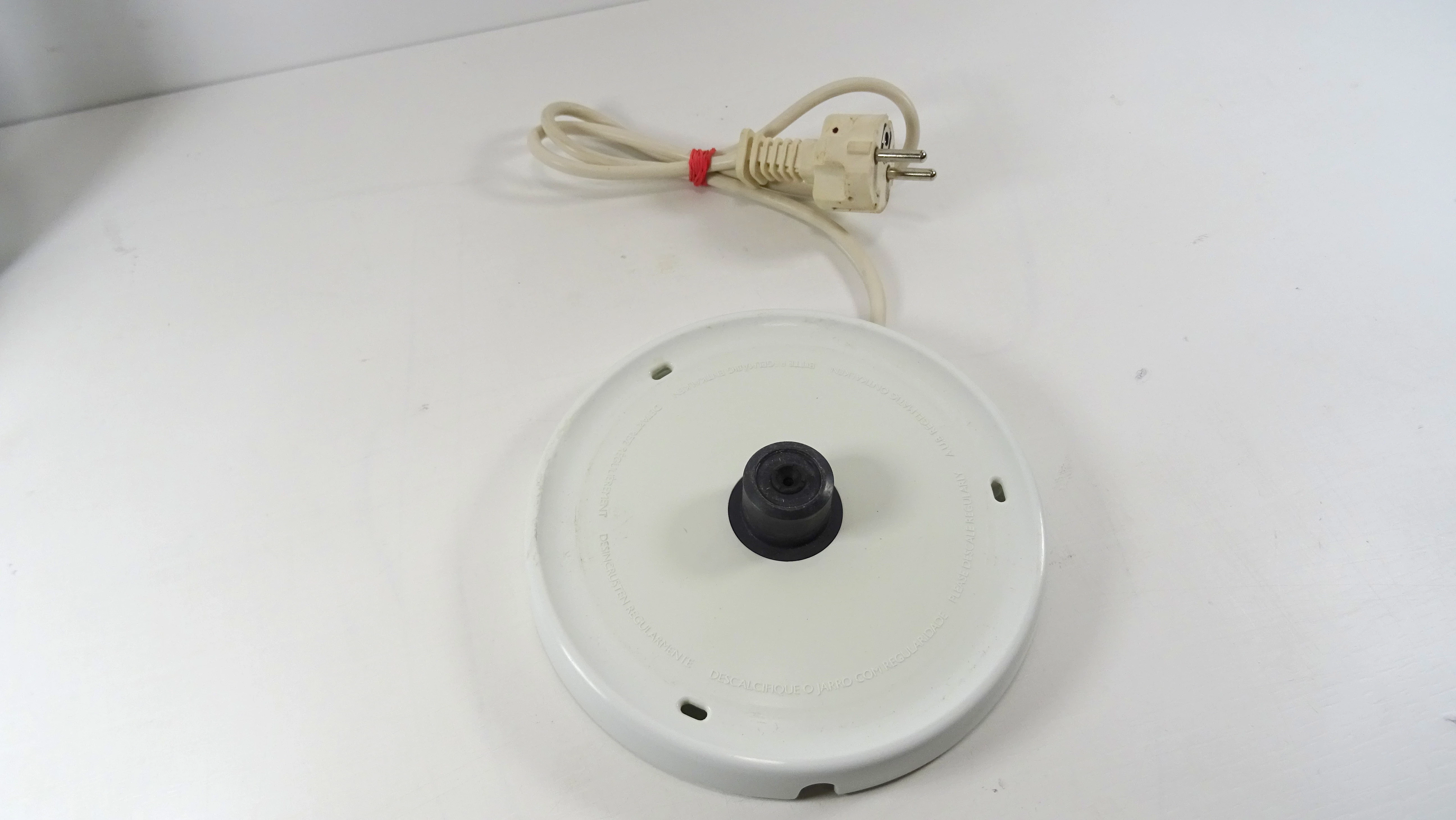 czajnik-przewodowy-philips-hd4646-kod-producenta-hd464600