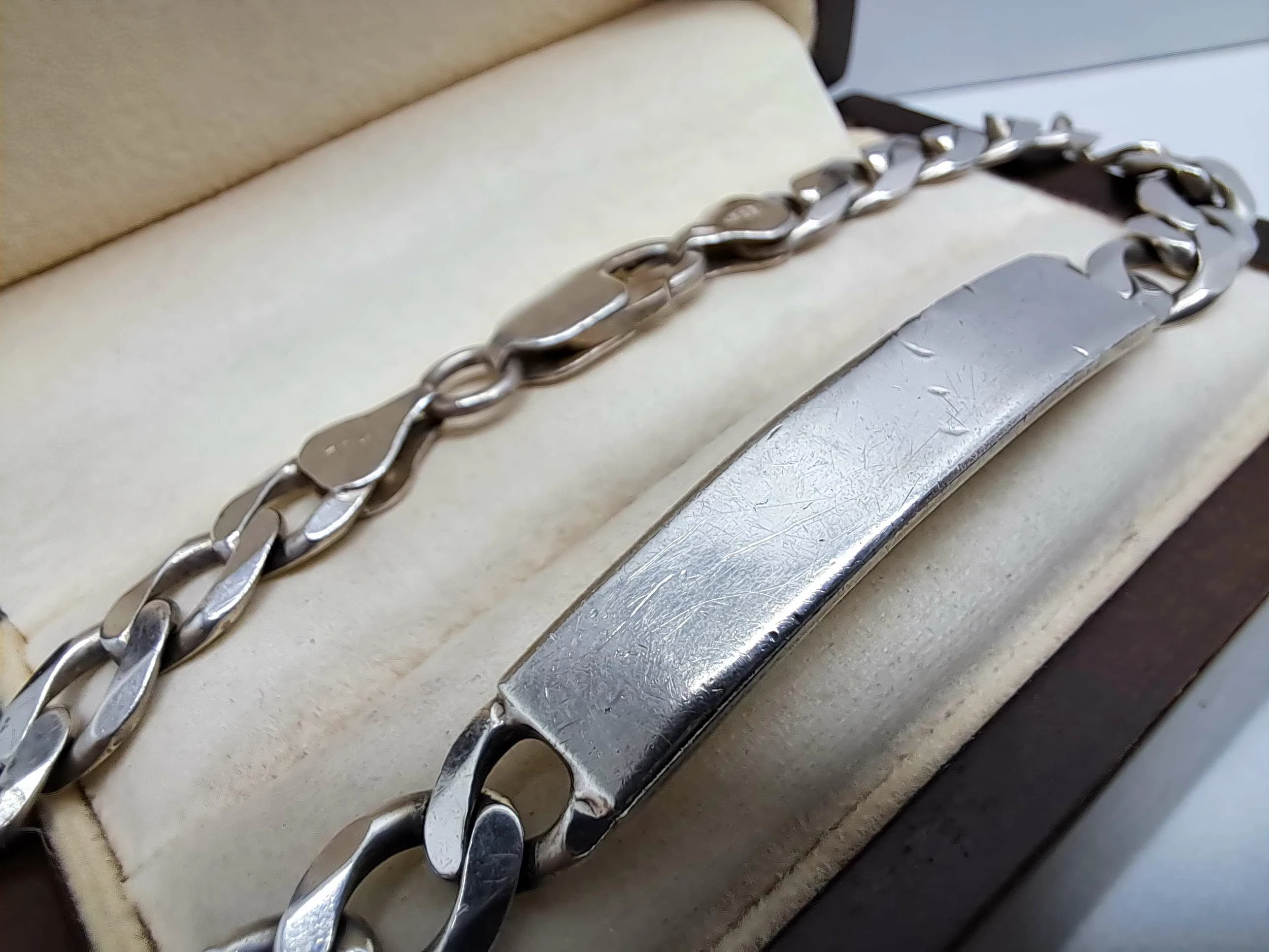 srebrna-bransoletka-z-blaszka-na-grawer-pr925-g1930-dl22-cm-stan-11323-2