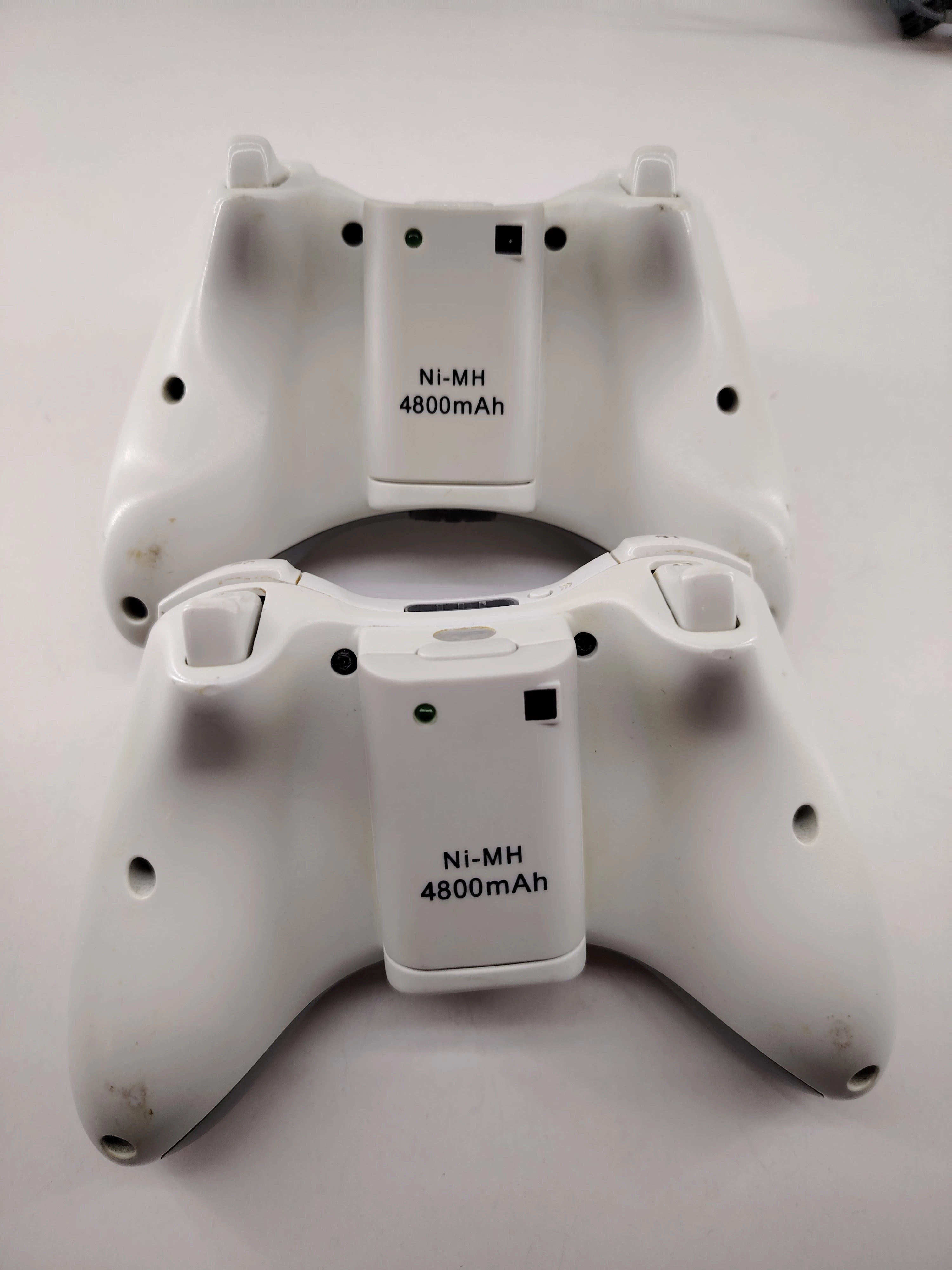 konsola-xbox-360-2x-pad-bezprzewodowy-okablowanie-sluchawki-stan-11323-2