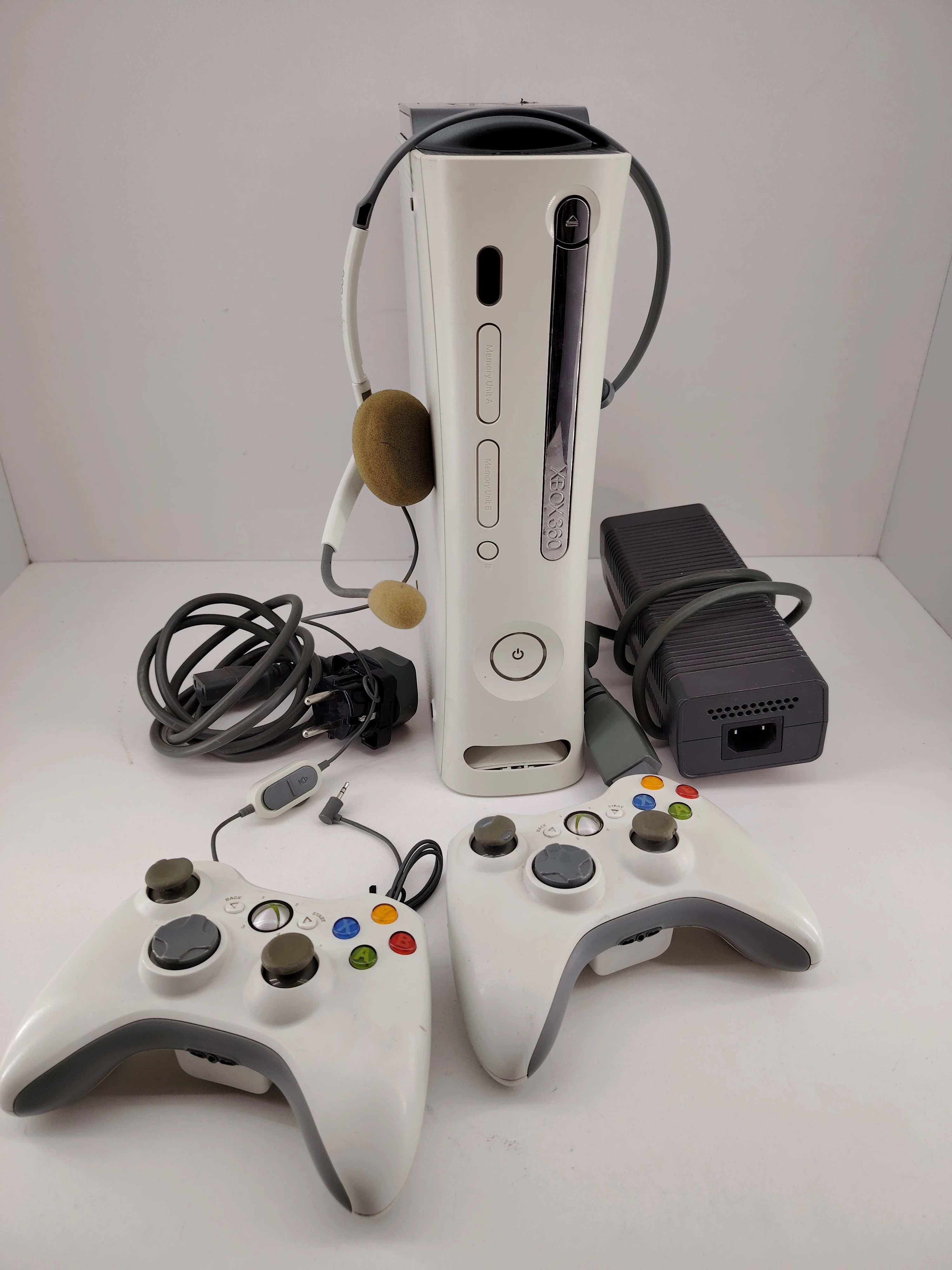 konsola-xbox-360-2x-pad-bezprzewodowy-okablowanie-sluchawki-aleja-wolnosci-15b-czestochowa-sj