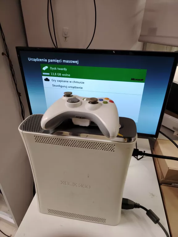 konsola-xbox-360-2x-pad-bezprzewodowy-okablowanie-sluchawki-ean-gtin-882224035859