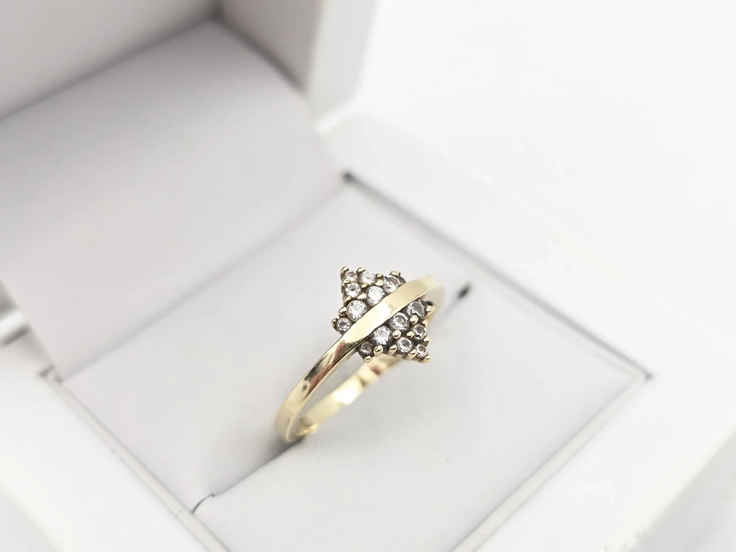 sliczny-zloty-pierscionek-333-r-13-rodzaj-2205-2