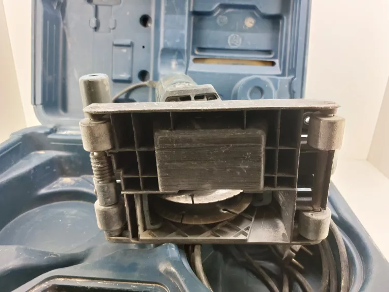 bruzdownica-bosch-gnf-20-ca-walizka-product-id-b5446045-3956-4af8-8be0-369a85d89f98