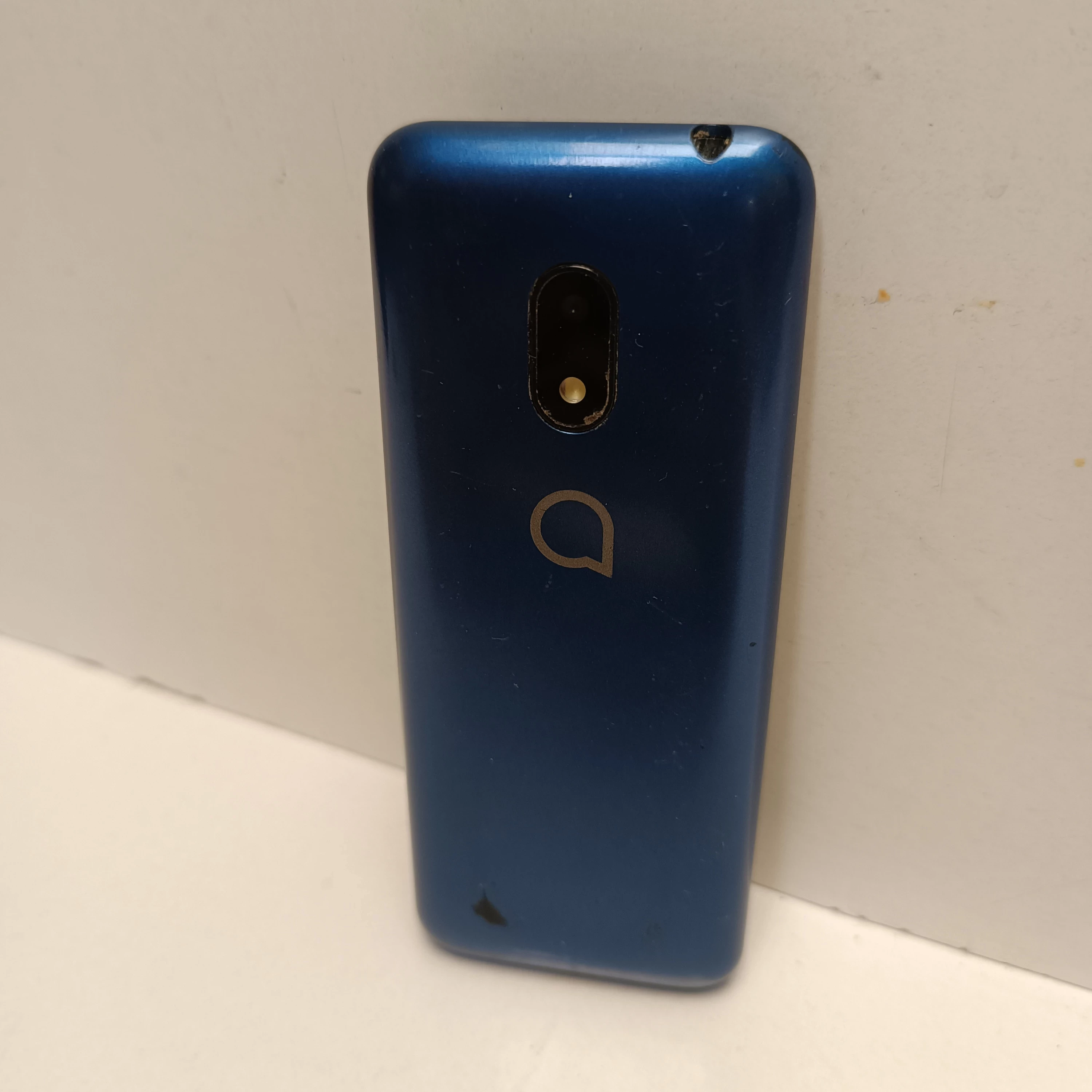 telefon-alcatel-2003d-przekatna-ekranu-400