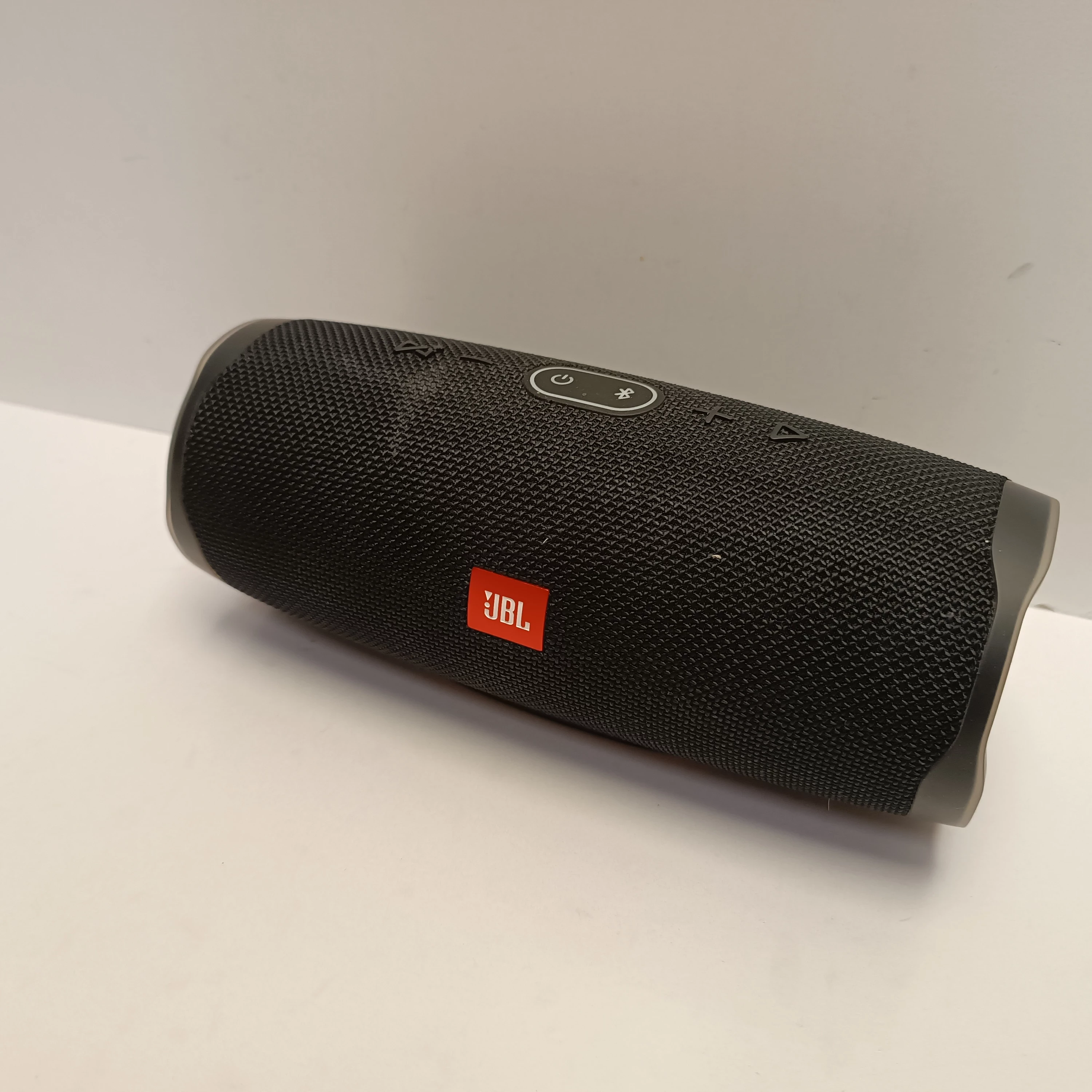 glosnik-jbl-charge-4-moc-3000