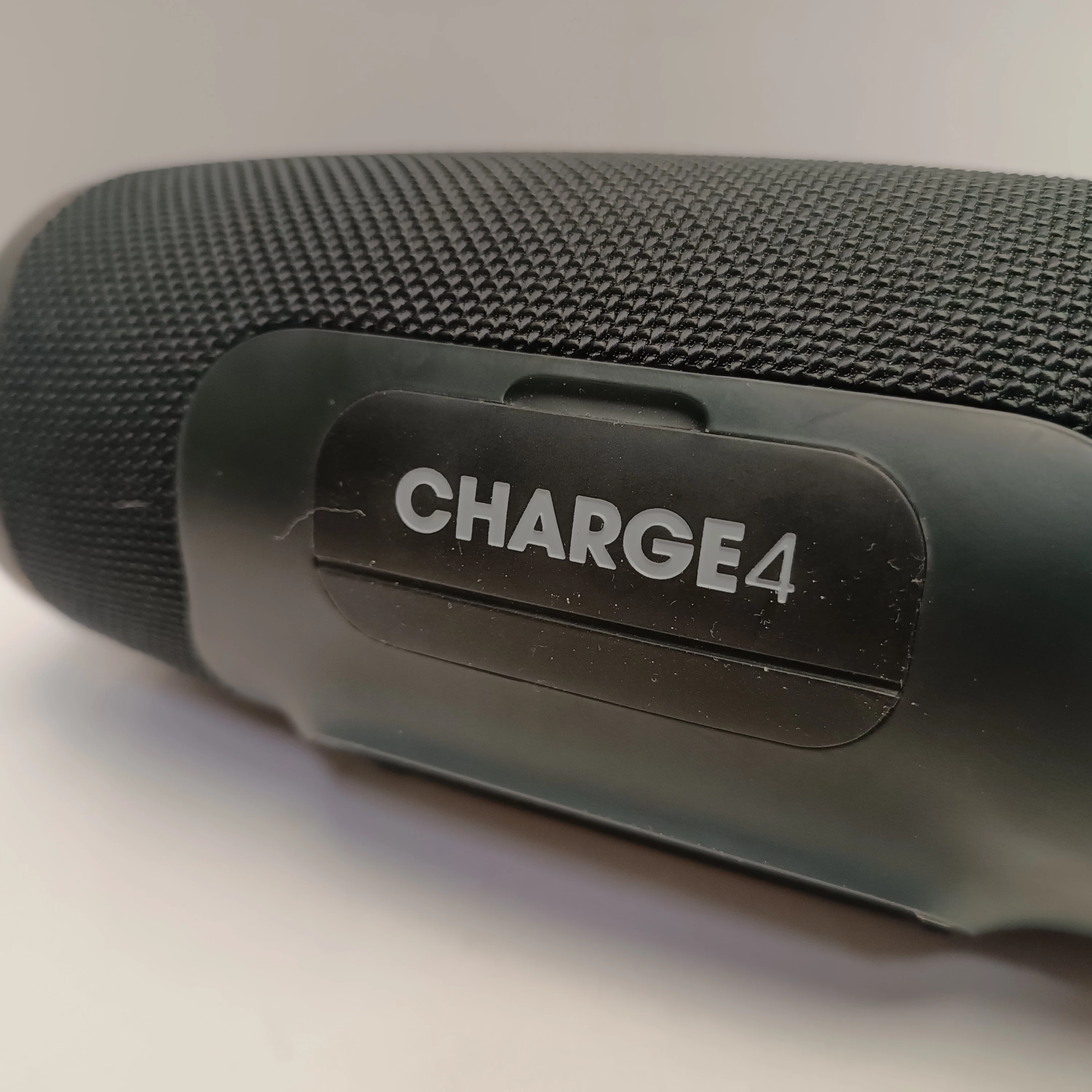 glosnik-jbl-charge-4-zasilanie-209202-1769478