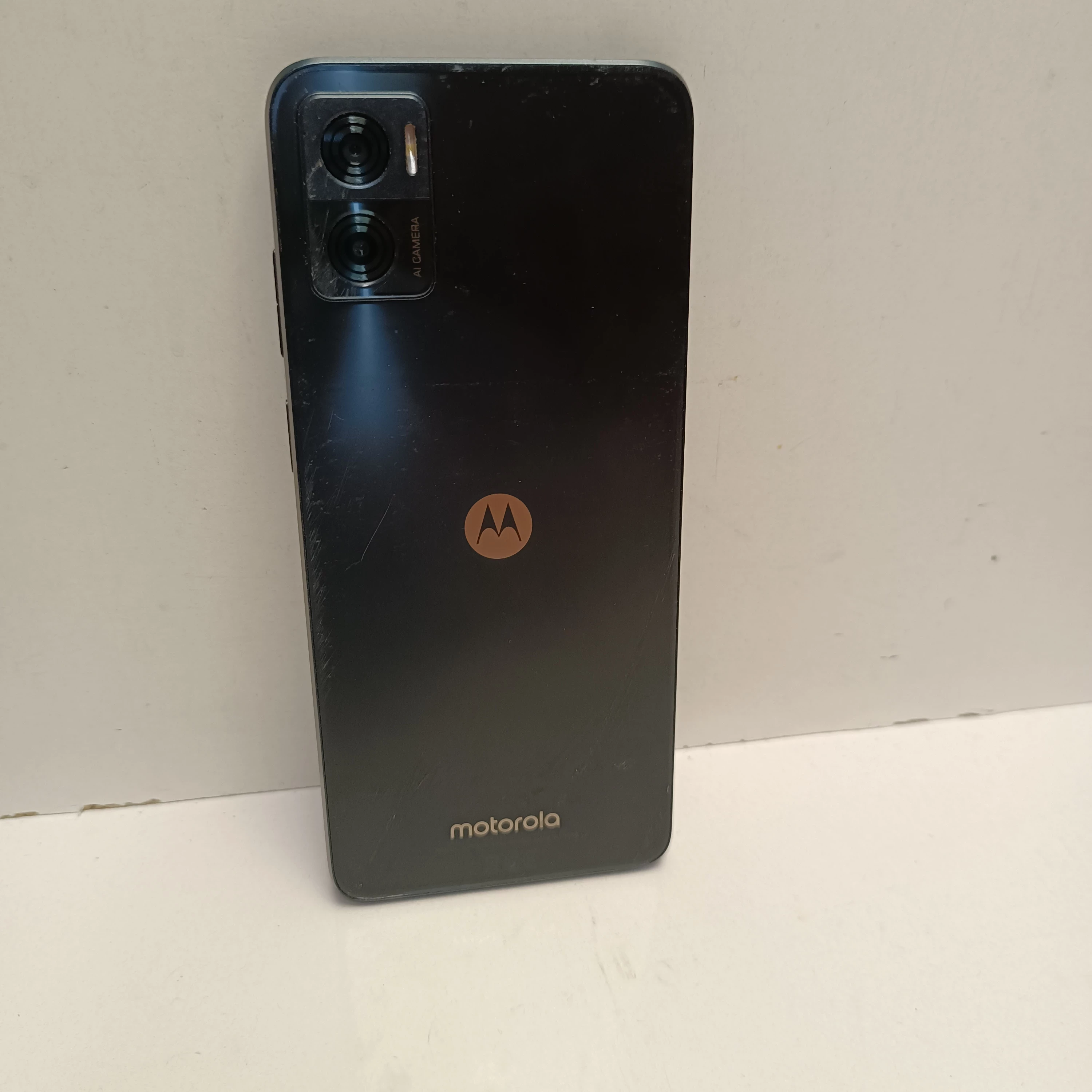 telefon-moto-e22-64gb-wbudowana-pamiec-202869-214193