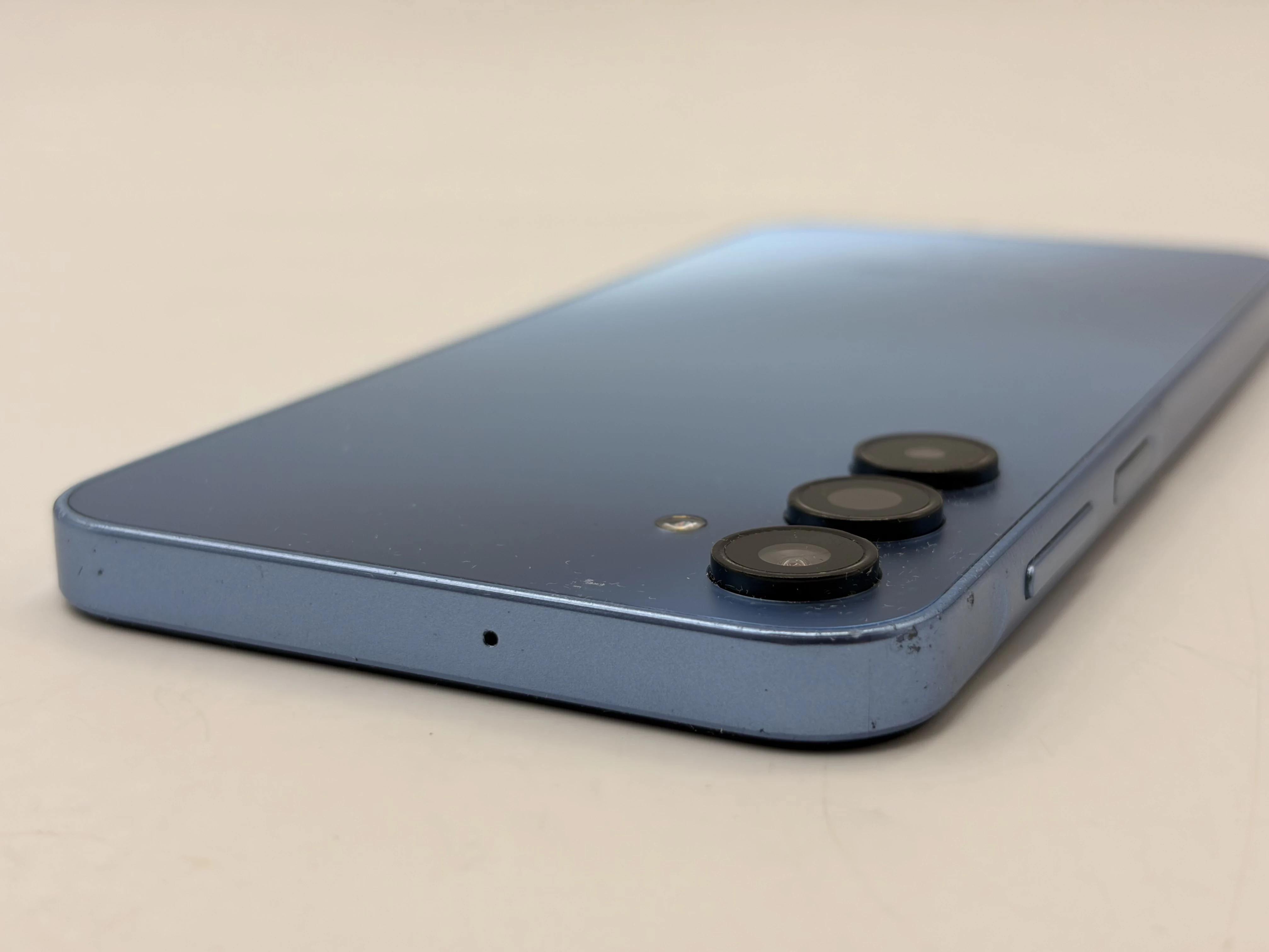 telefon-smartfon-samsung-galaxy-a15-4-gb128-gb-niebieski-przekatna-ekranu-650