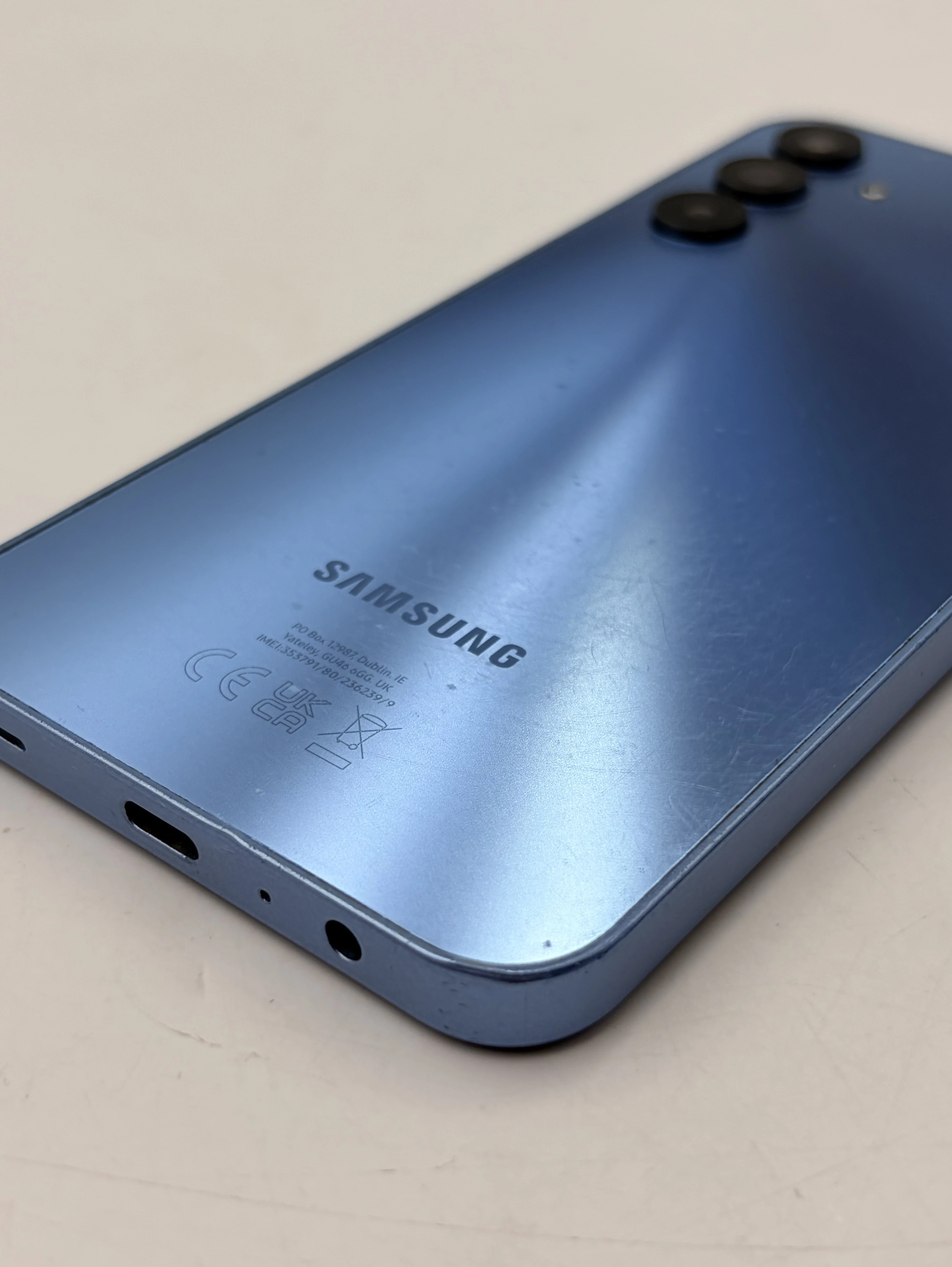 telefon-smartfon-samsung-galaxy-a15-4-gb128-gb-niebieski-stan-11323-2