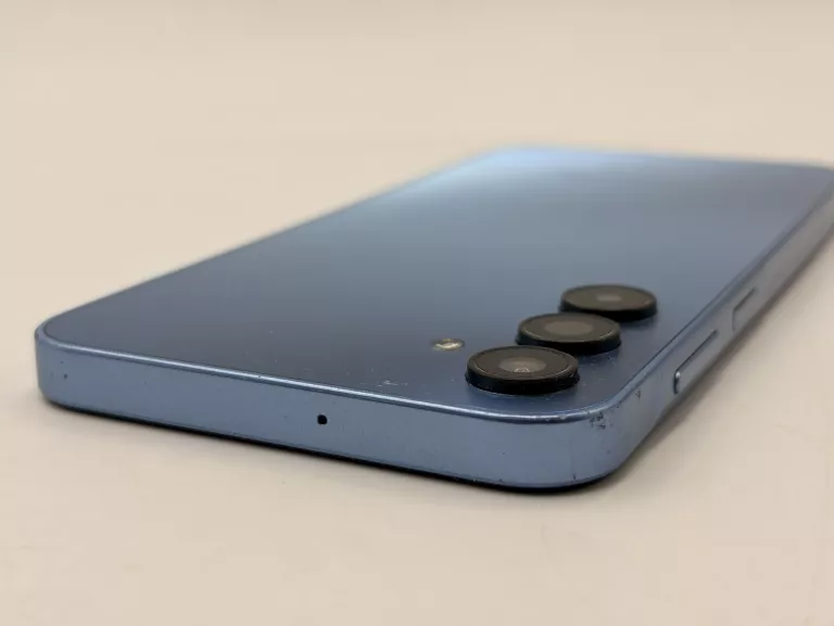 telefon-smartfon-samsung-galaxy-a15-4-gb128-gb-niebieski-przekatna-ekranu-650