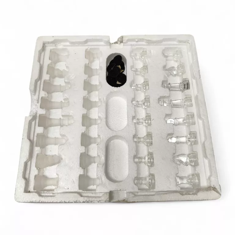 szachy-szklane-jeu-dechec-en-verre-stan-11323-2