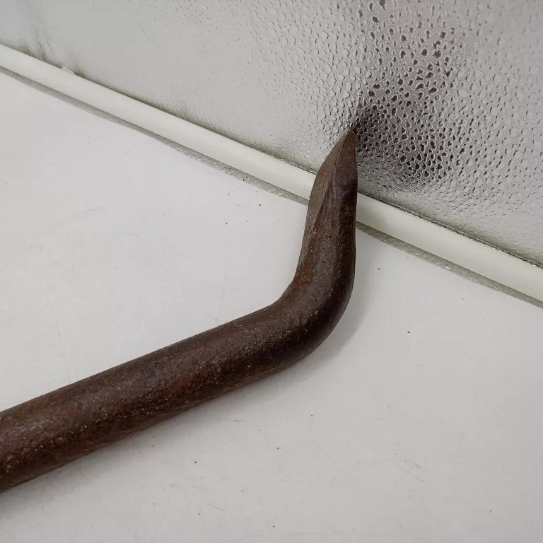 lom-breszka-wyciagania-gwozdzi-mocny-brecha-typ-narzedzia-205950-225522